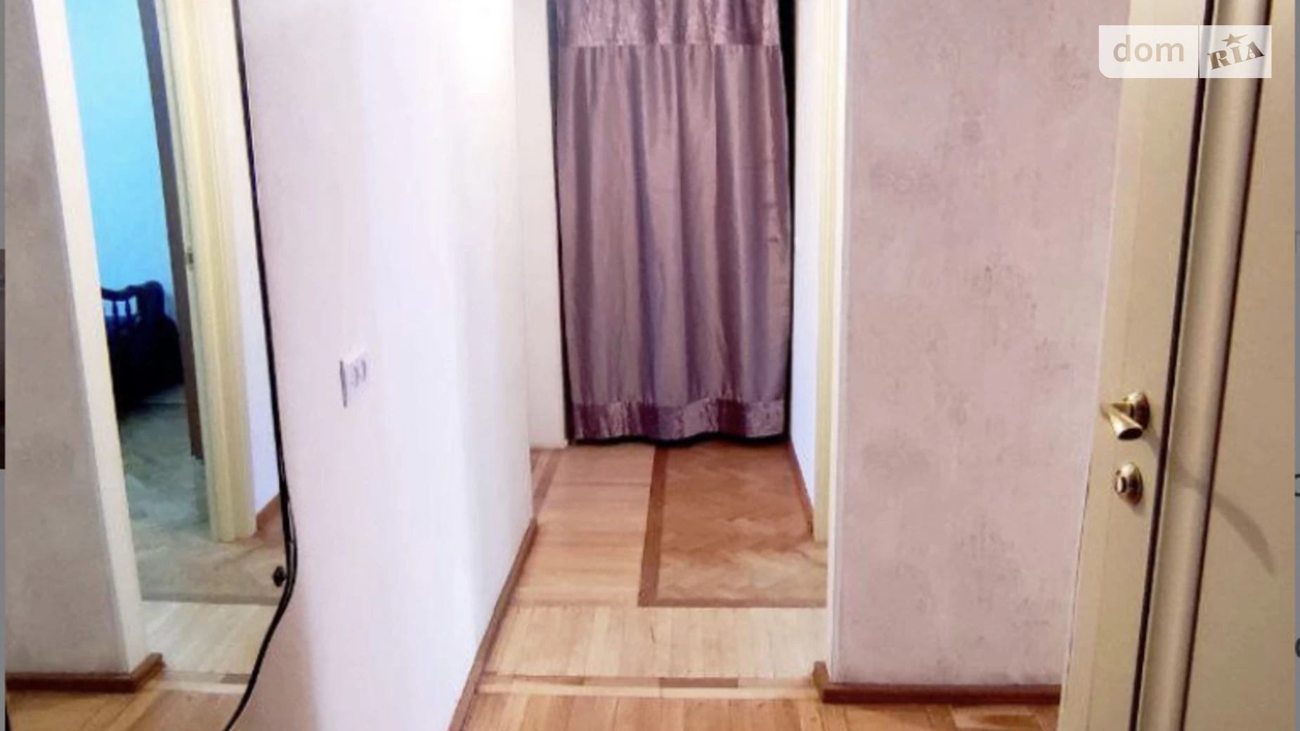 Продается 2-комнатная квартира 44 кв. м в Одессе, просп. Гагарина, 15