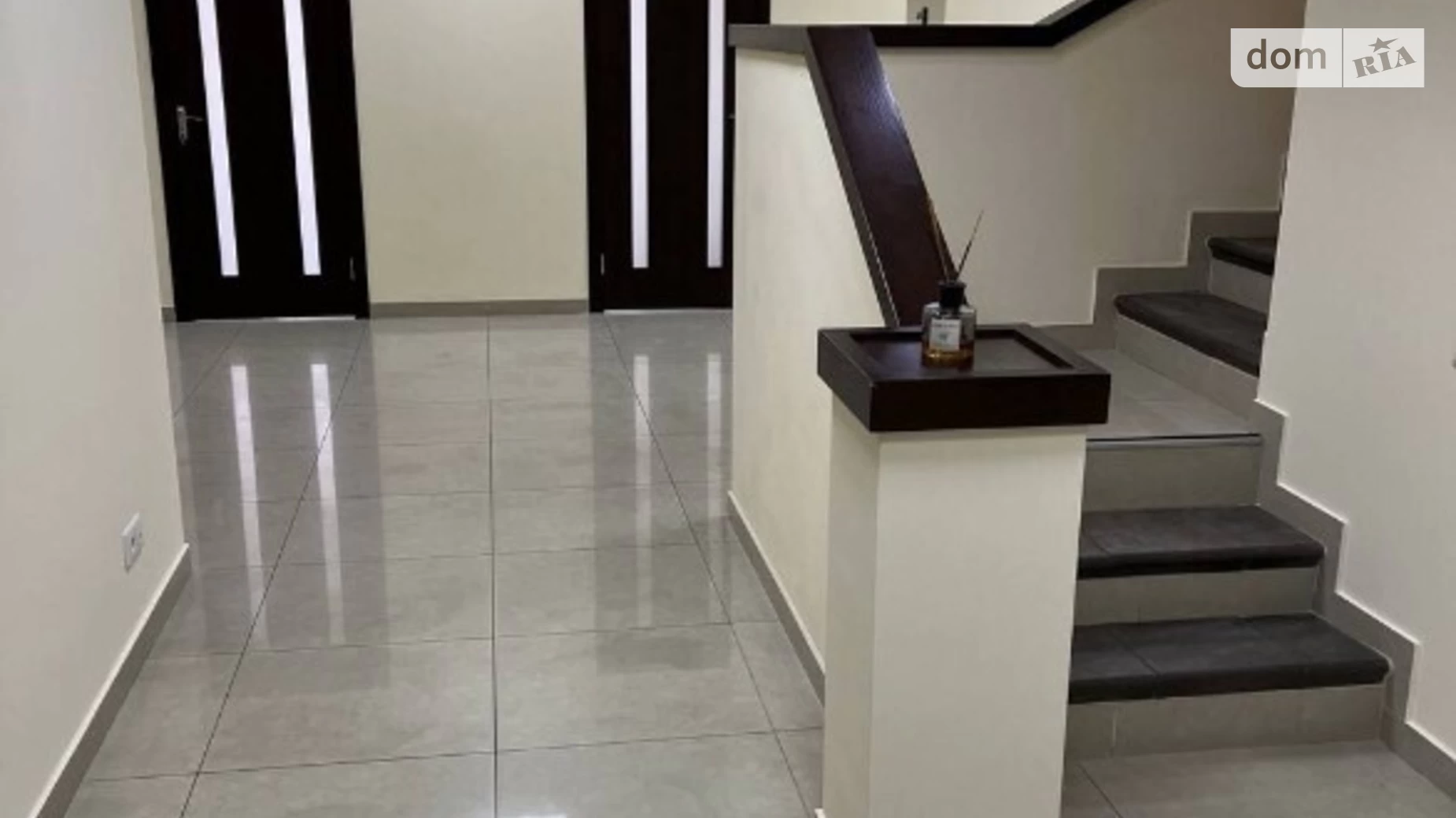 Здається в оренду офіс 232 кв. м в бізнес-центрі, цена: 1624 $ - фото 2