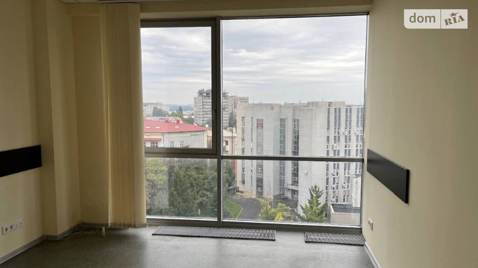 Сдается в аренду офис 232 кв. м в бизнес-центре, цена: 1624 $ - фото 5