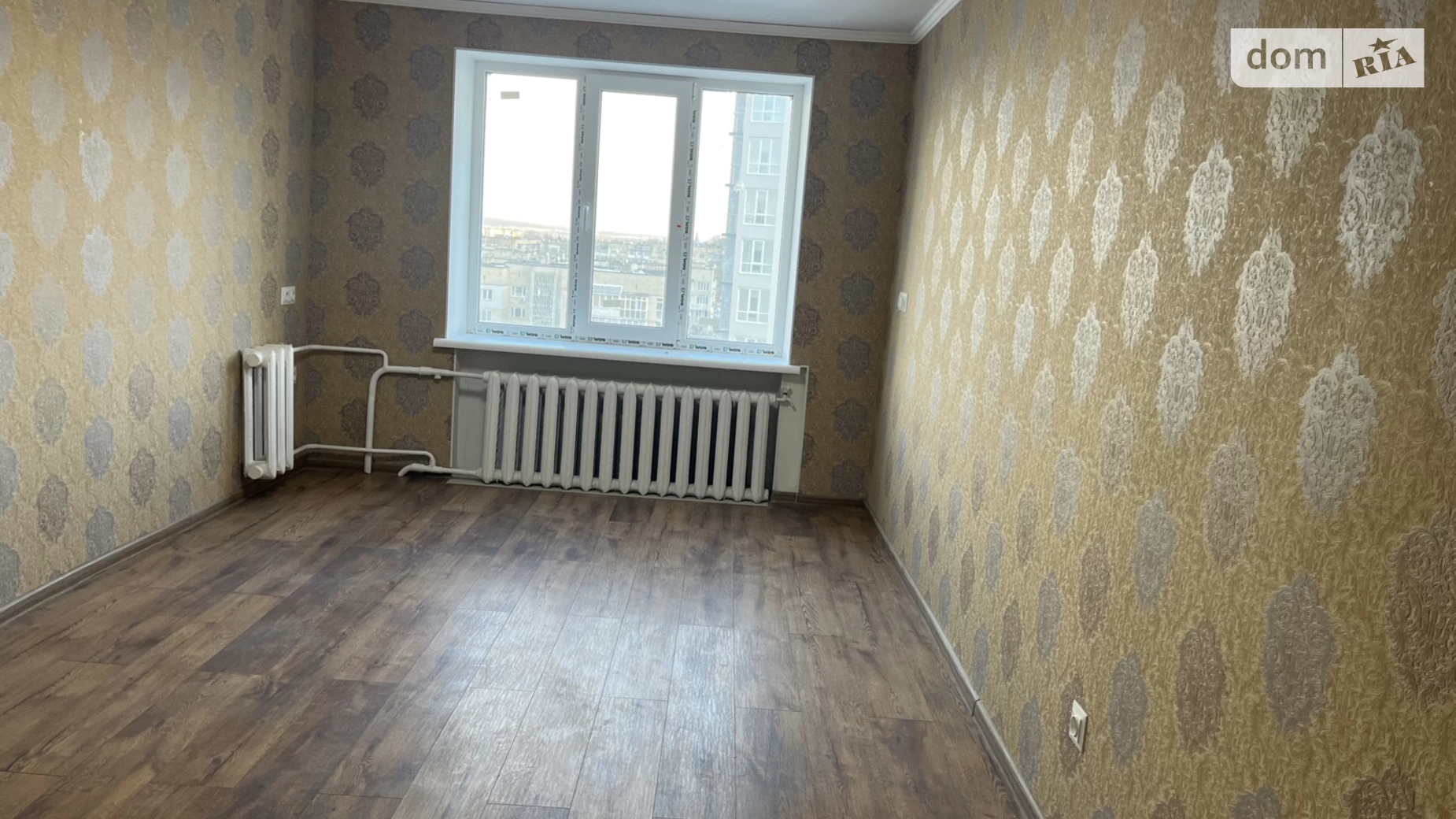 Продается 1-комнатная квартира 31 кв. м в Хмельницком, ул. Утренняя, 3