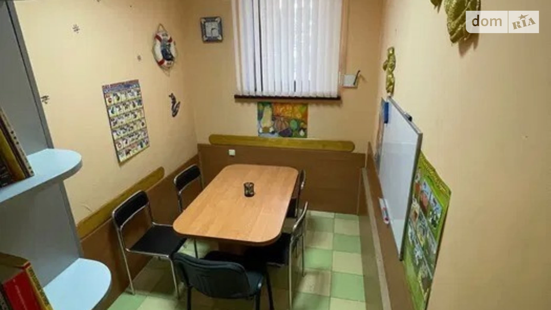 Продается 3-комнатная квартира 42 кв. м в Одессе, ул. Капитана Кузнецова