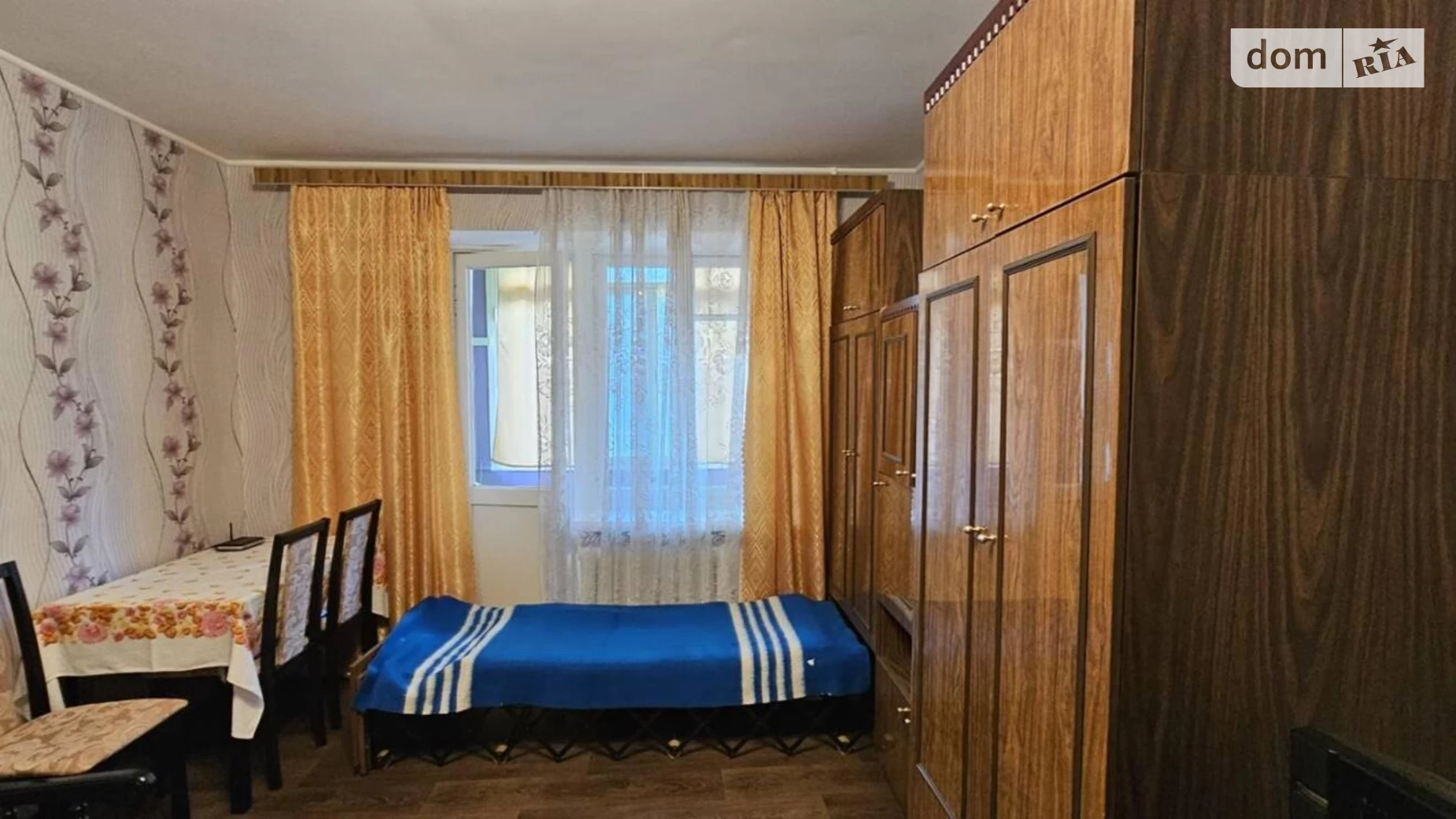 Продається 1-кімнатна квартира 32 кв. м у Чорноморську, вул. 1 Травня