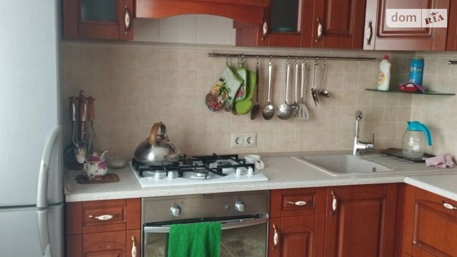 Продается 2-комнатная квартира 53 кв. м в Ровно, ул. Кулика и Гудачека(Макарова)