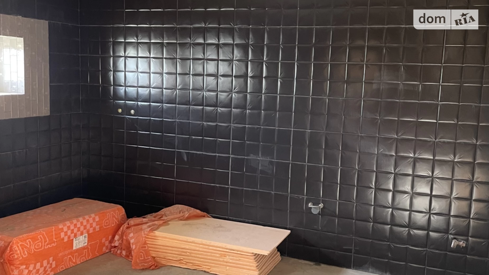 Продается дом на 2 этажа 536 кв. м с подвалом, цена: 147000 € - фото 3