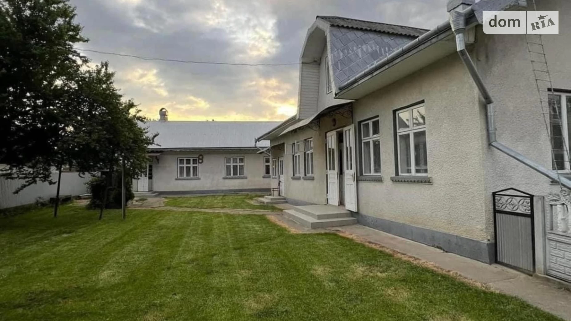 Продается одноэтажный дом 100 кв. м с террасой, ул. Ольги Кобылянской