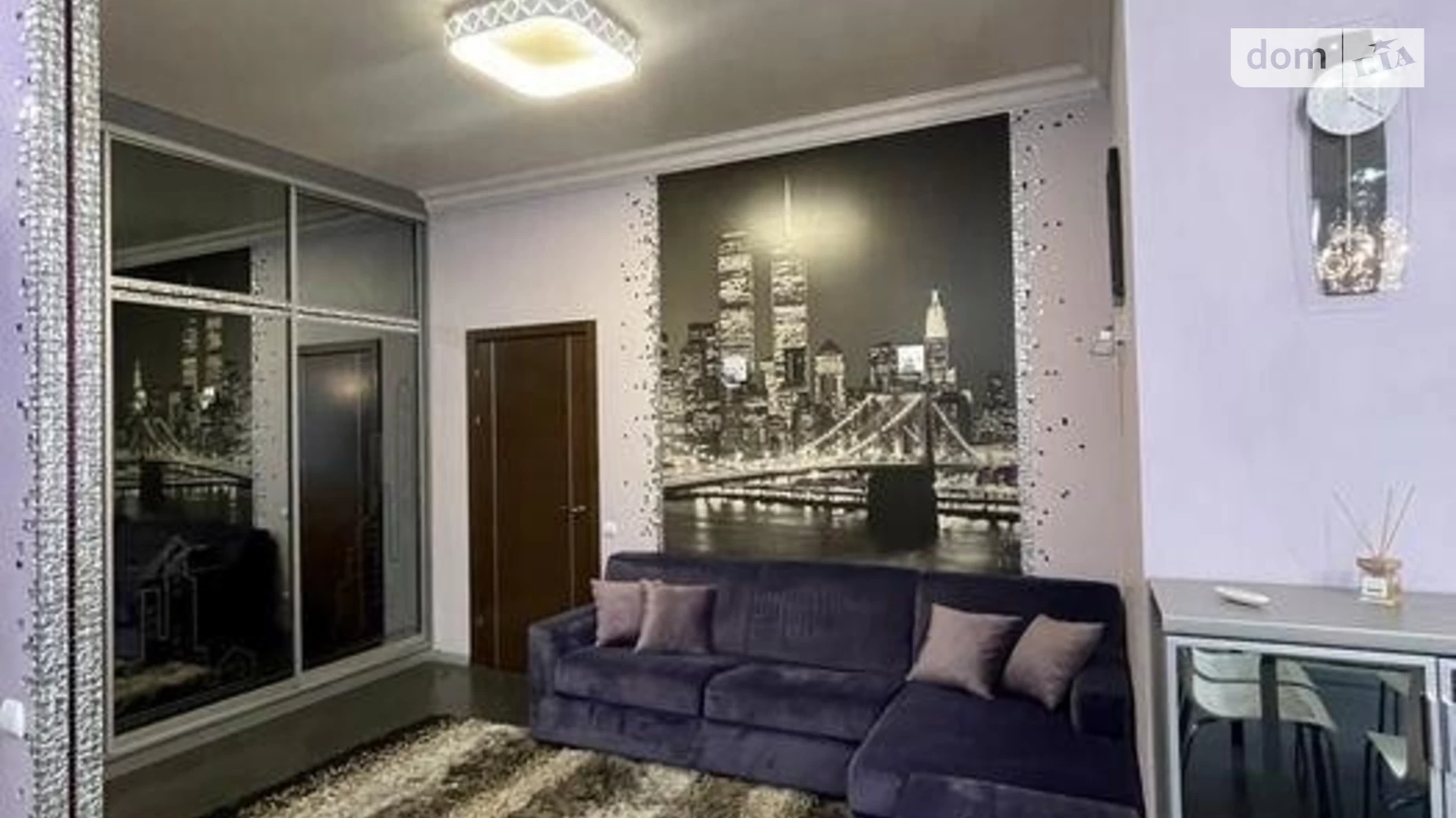 Продается 2-комнатная квартира 60 кв. м в Киеве, ул. Старонаводницкая, 6Б