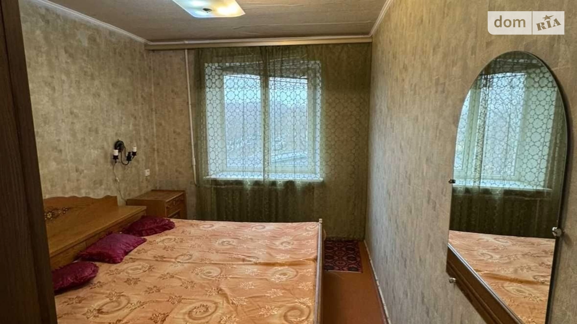 Продается 3-комнатная квартира 59 кв. м в Днепре, ул. Грушевского Михаила, 14