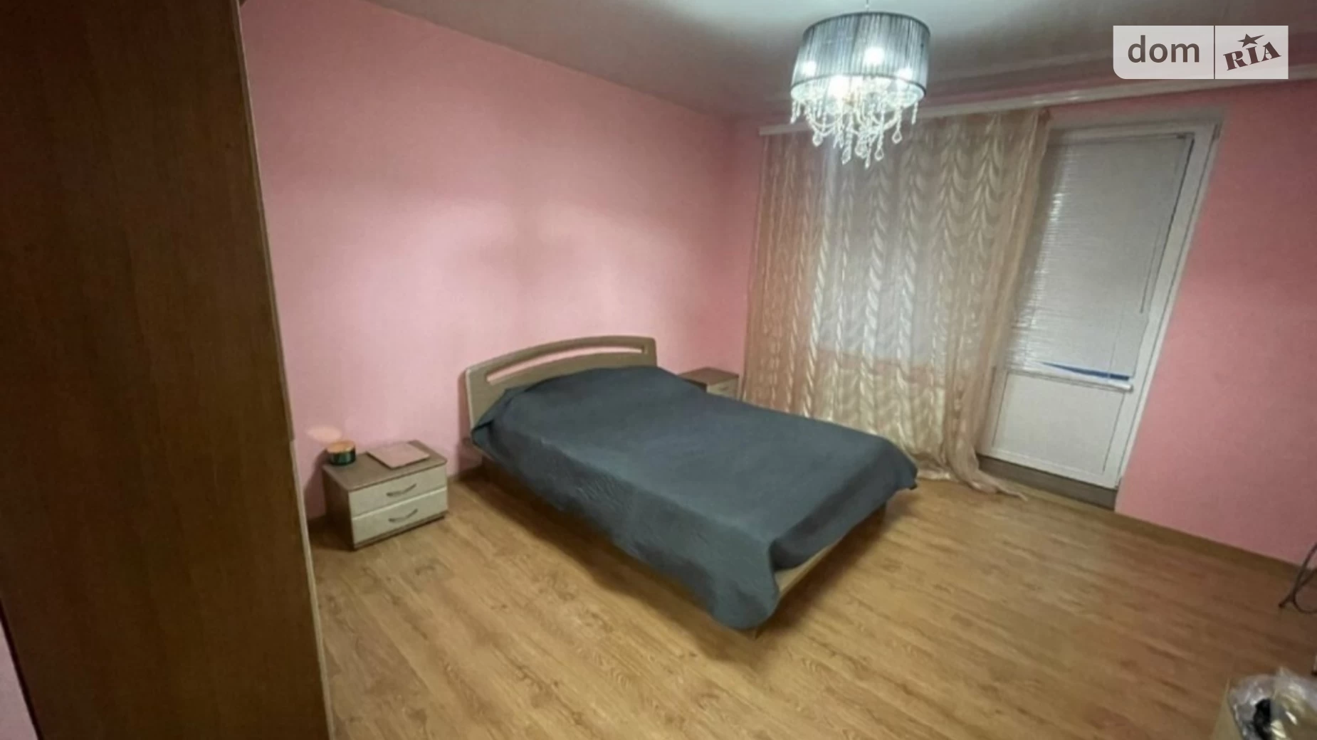 Продається 2-кімнатна квартира 67 кв. м у Хмельницькому, вул. Степана Бандери