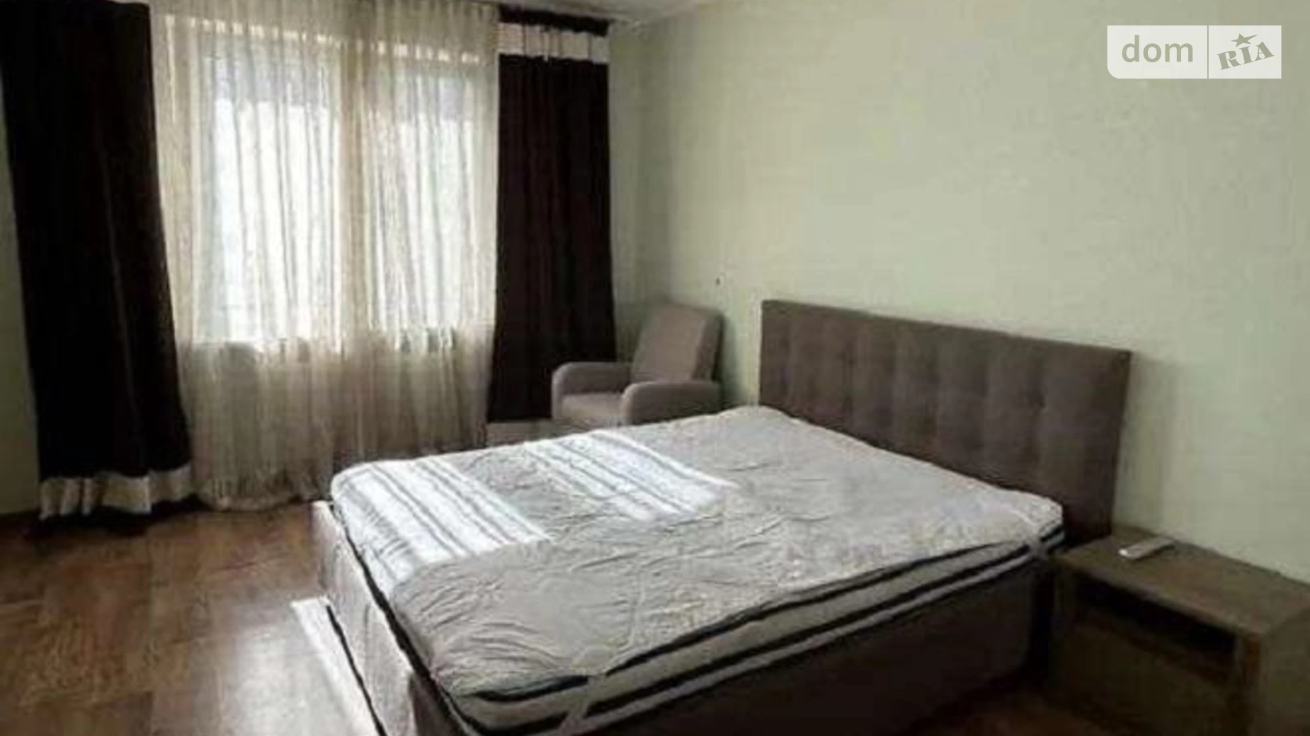Продается 1-комнатная квартира 49 кв. м в Киеве, ул. Сергeя Данченко, 1 - фото 2
