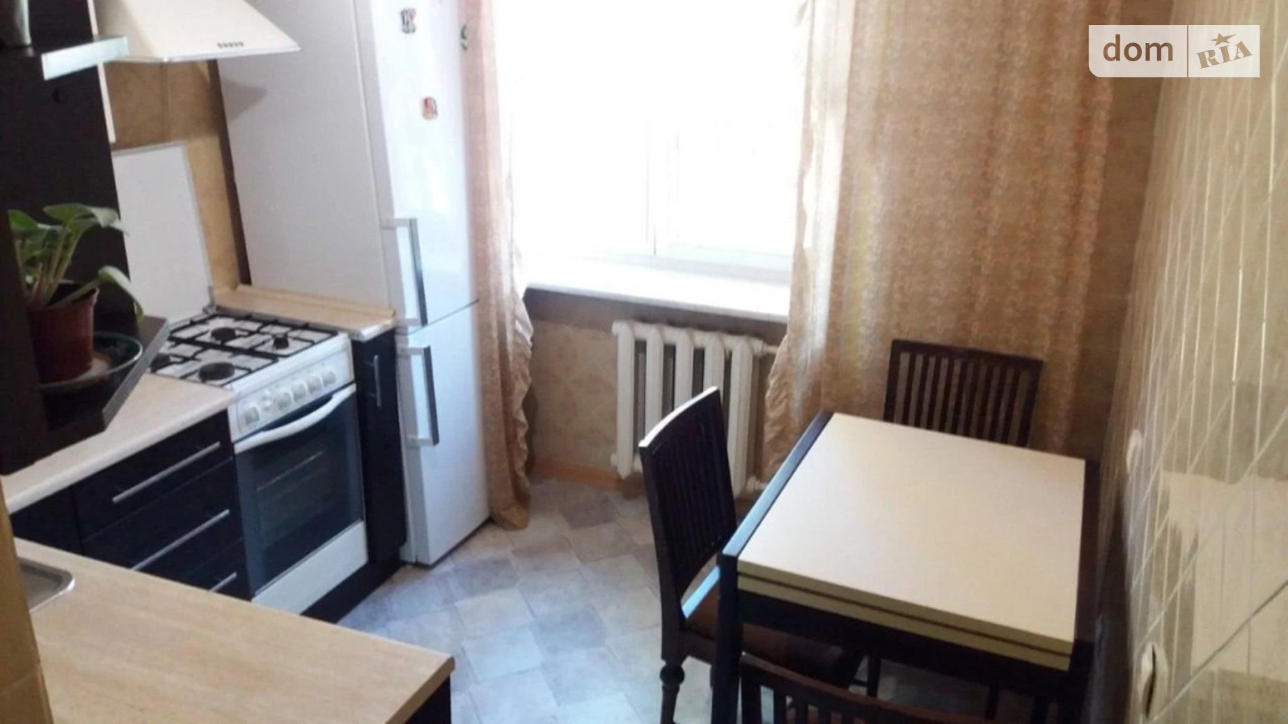 Продается 3-комнатная квартира 52.3 кв. м в Одессе, ул. Среднефонтанская