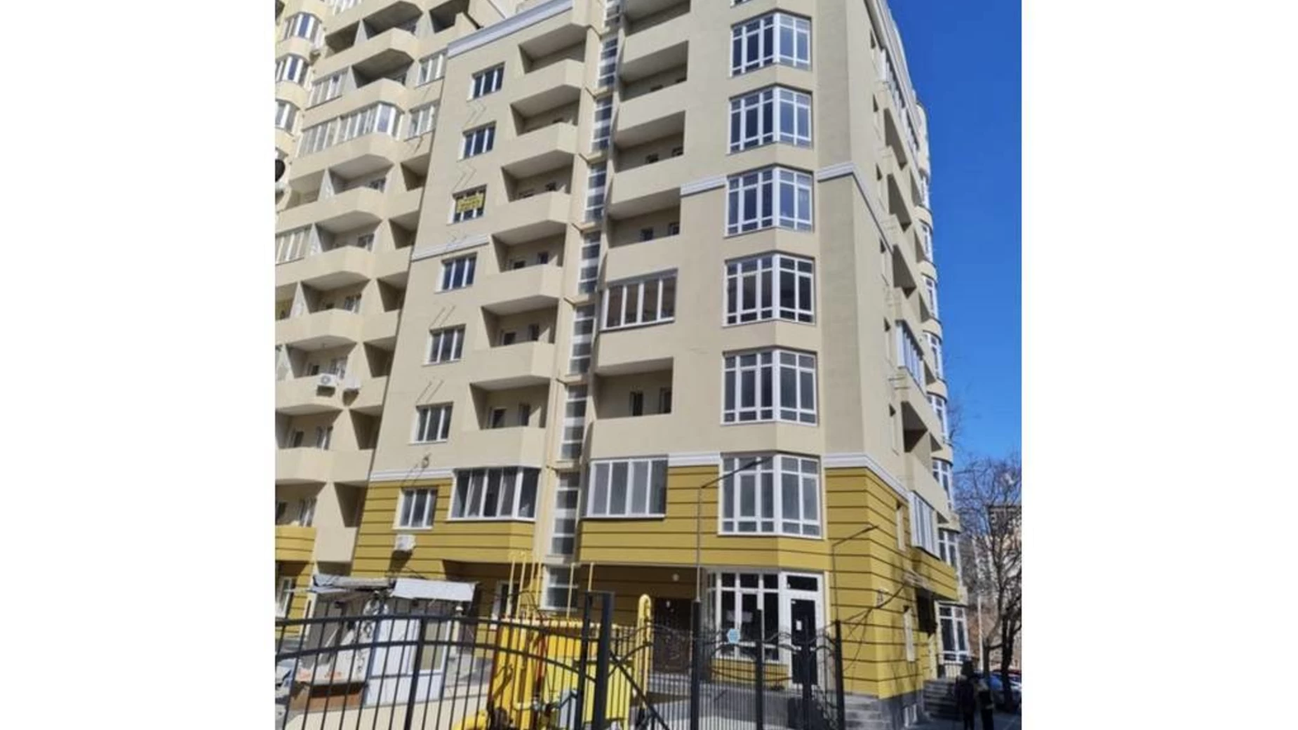 Продається 2-кімнатна квартира 70 кв. м у Одесі, вул. Сонячна, 4 - фото 2