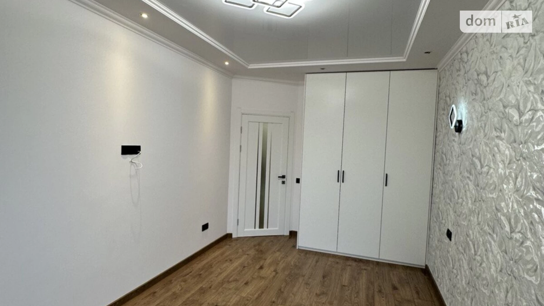 Продается 1-комнатная квартира 44 кв. м в Ивано-Франковске, ул. Княгинин - фото 5