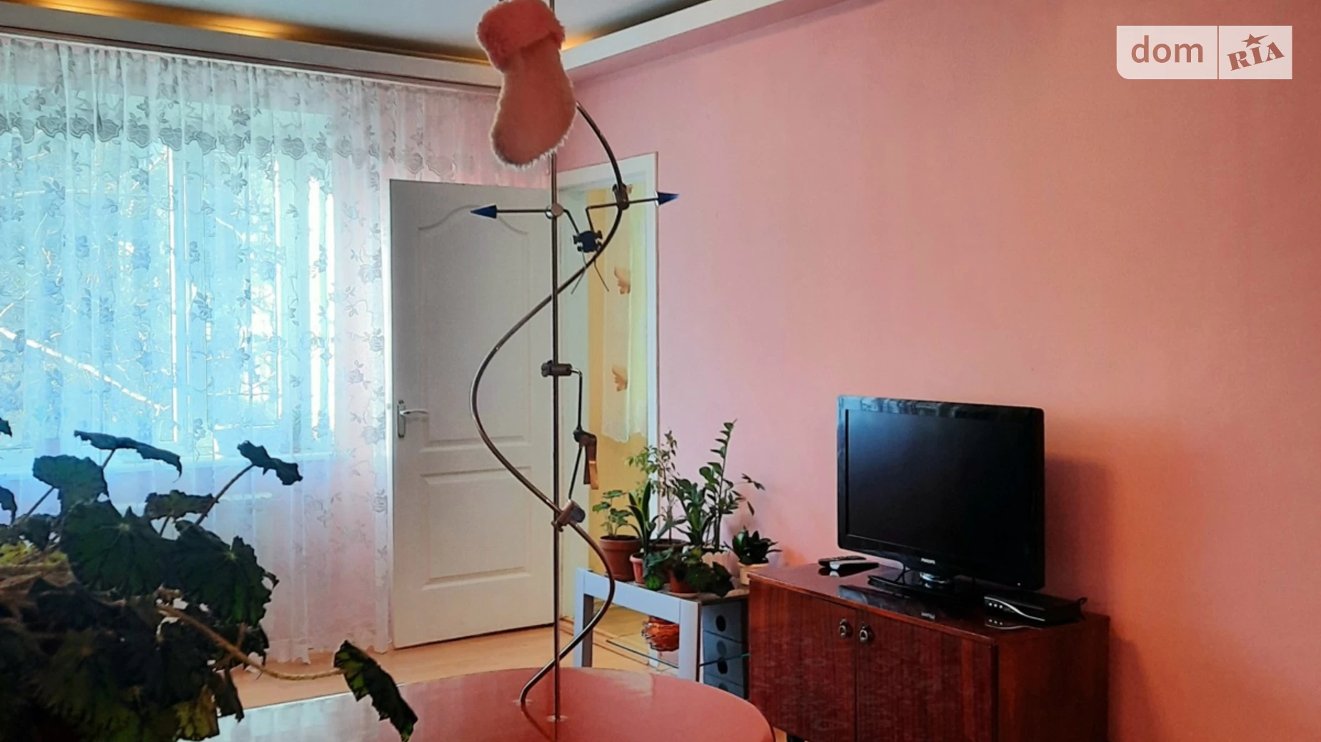 4-комнатная квартира 87.8 кв. м в Запорожье, ул. Василия Сергиенко