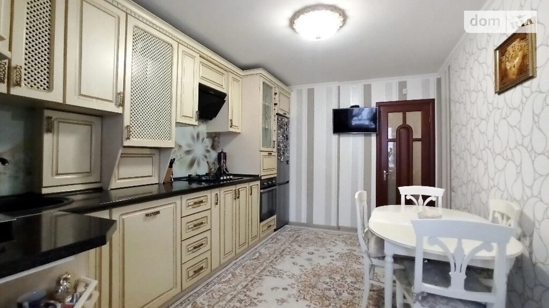 Продается 3-комнатная квартира 85 кв. м в Виннице, ул. Дубовецкая