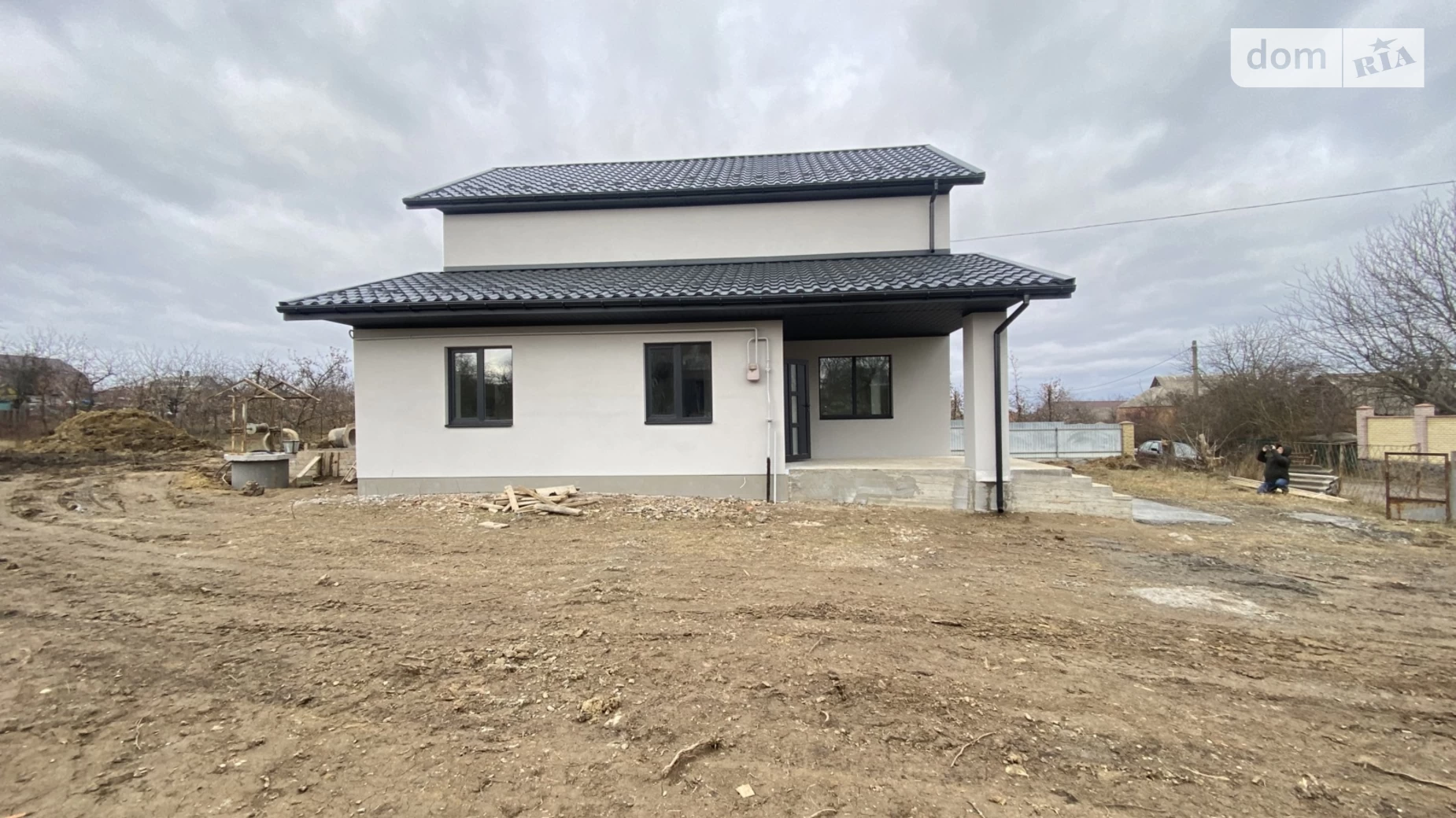 Продается дом на 2 этажа 140 кв. м с садом, цена: 109990 $ - фото 2