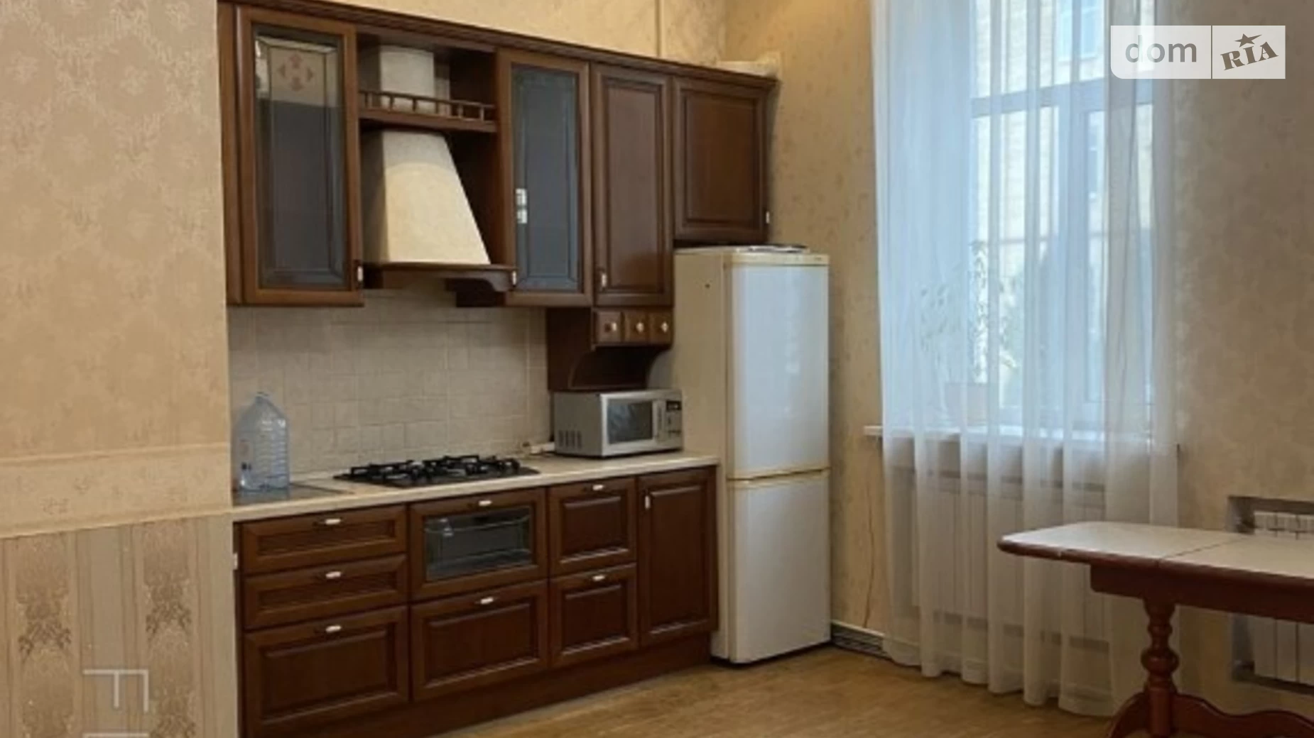 Продается 1-комнатная квартира 46 кв. м в Киеве, ул. Богдана Хмельницкого, 50А - фото 2