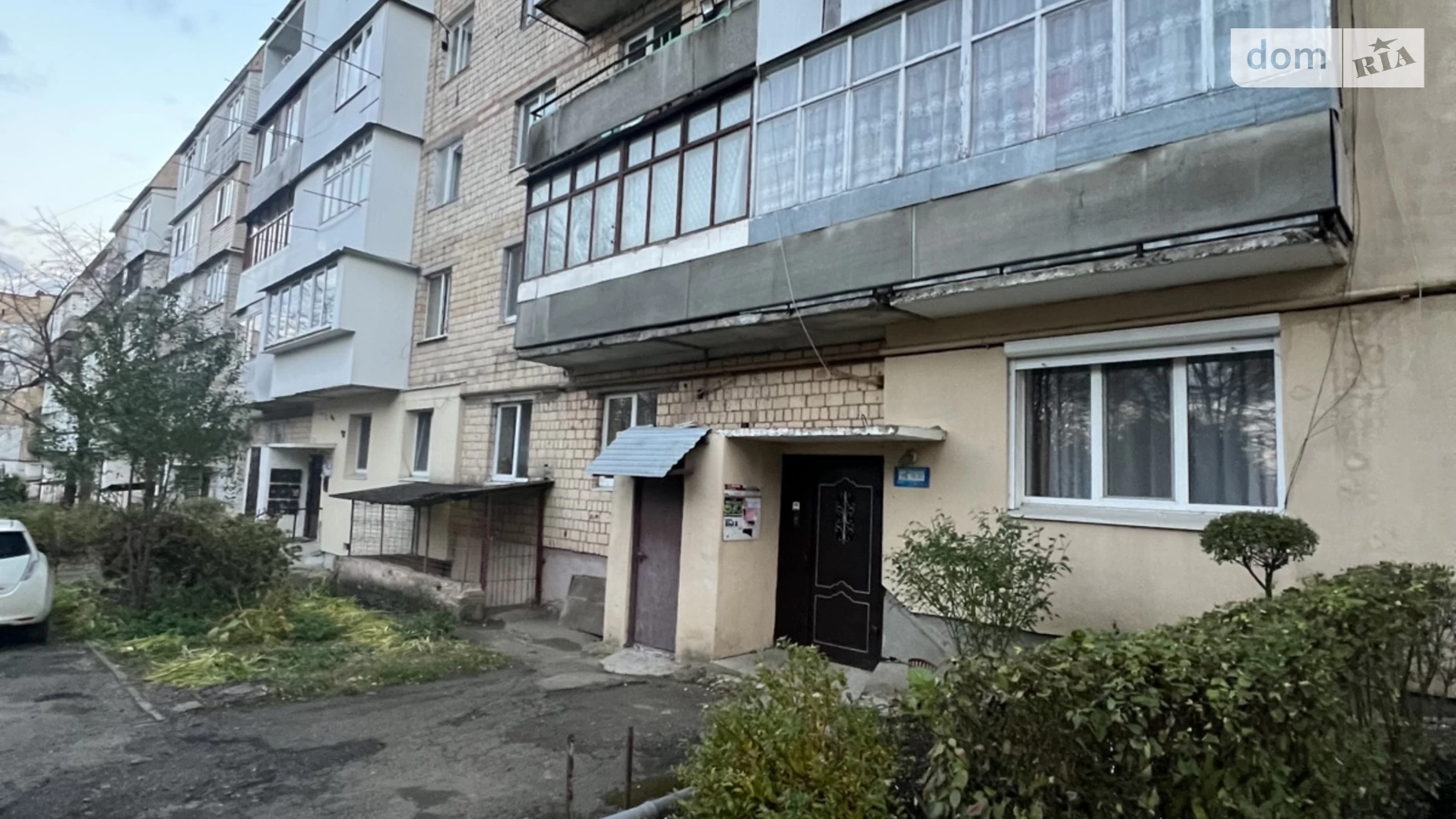 Продается 3-комнатная квартира 68 кв. м в Черновцах, ул. Южно-Окружная, 29