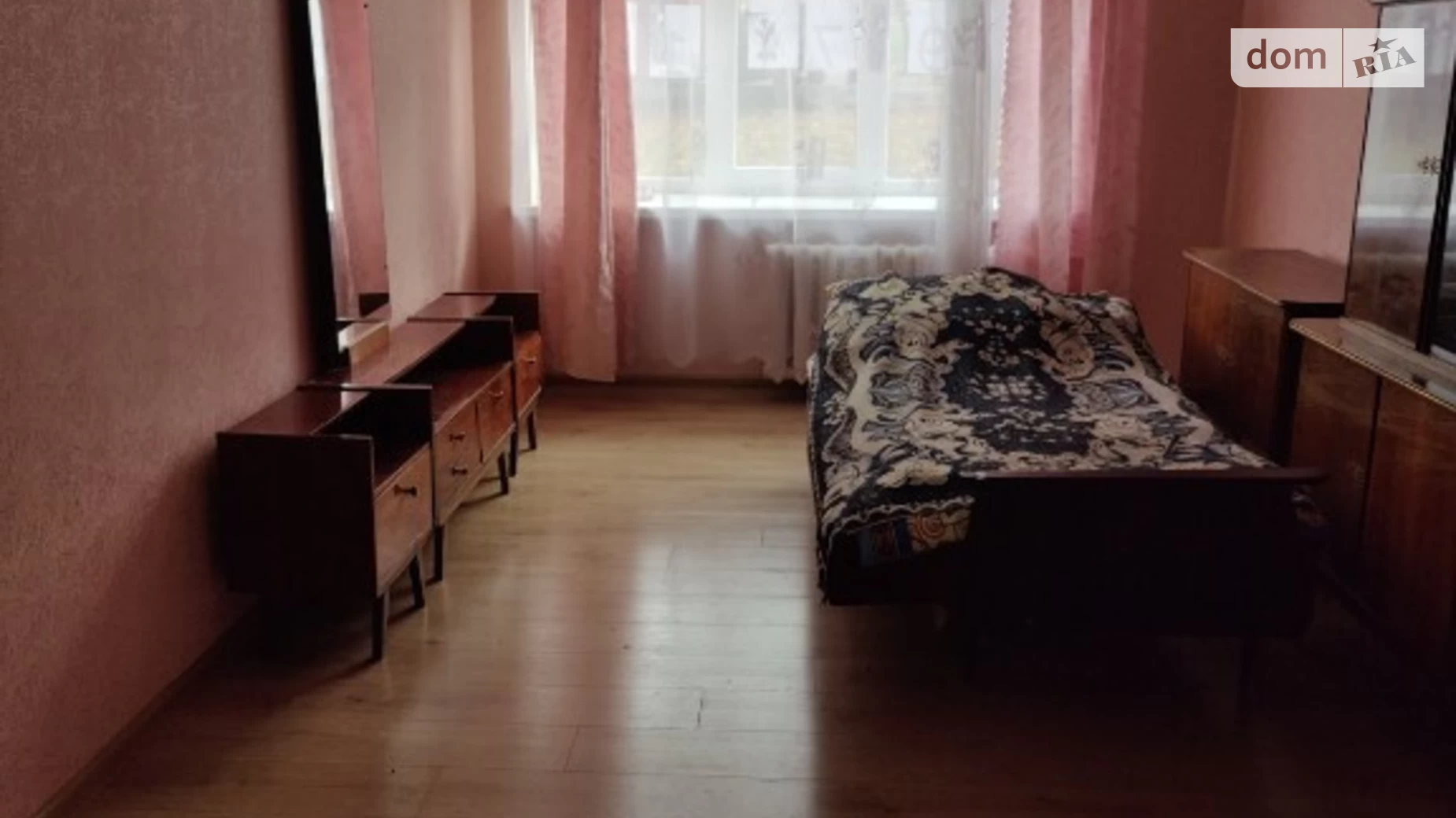 Продается 3-комнатная квартира 58 кв. м в Хмельницком, ул. Институтская