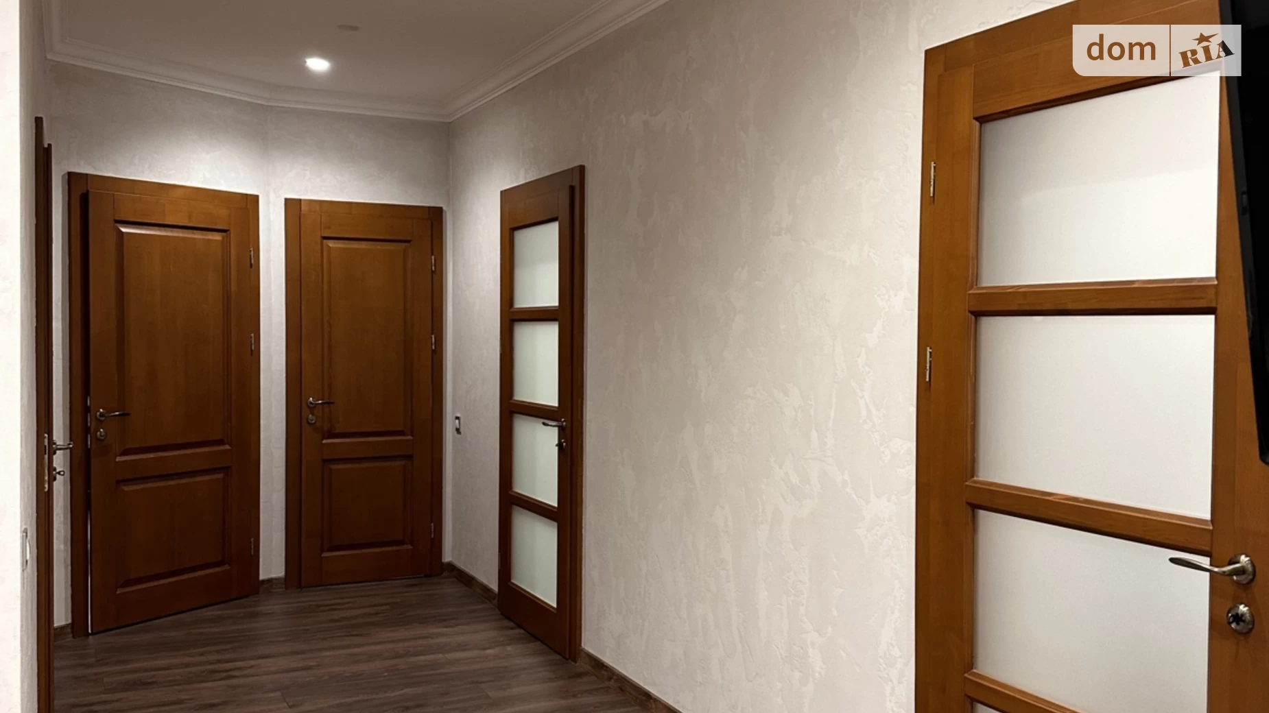 Продається одноповерховий будинок 173 кв. м з ділянкою, цена: 250000 $ - фото 2