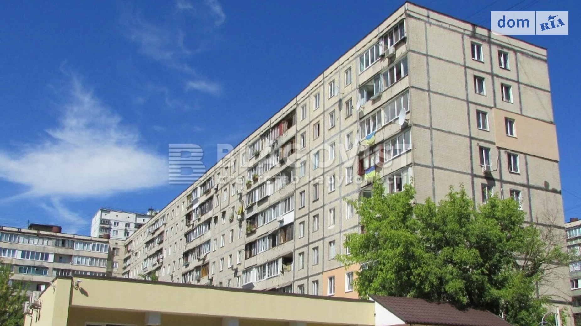 Продается 3-комнатная квартира 61.5 кв. м в Киеве, ул. Юрия Кондратюка, 2А