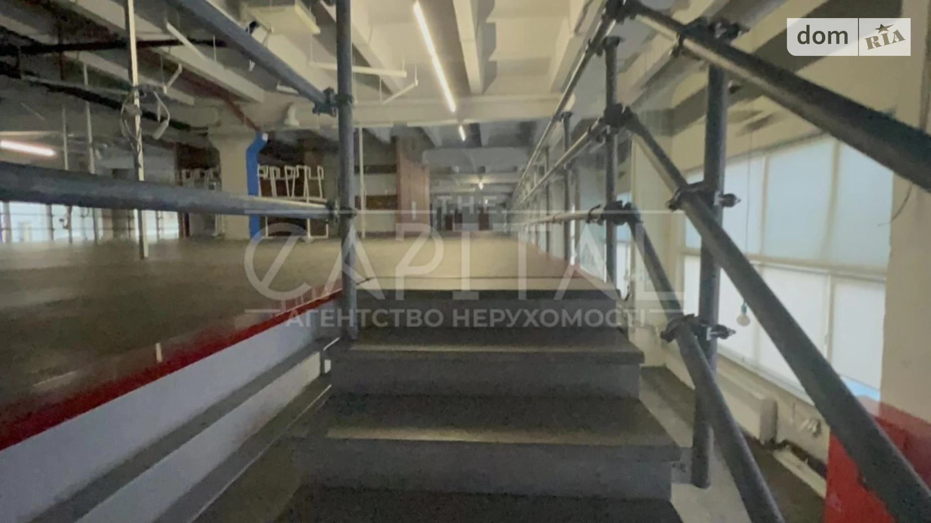 Сдается в аренду офис 1700 кв. м в бизнес-центре, цена: 20400 $ - фото 2