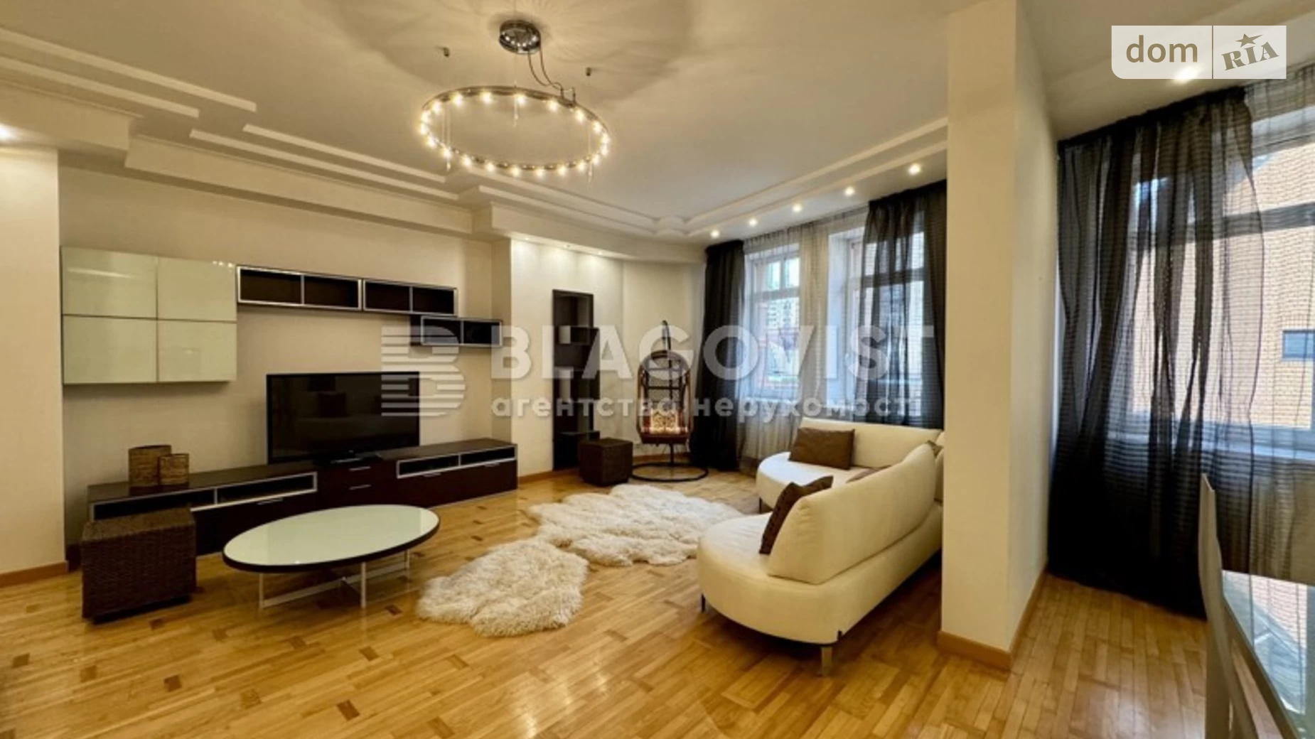 Продается 4-комнатная квартира 192.3 кв. м в Киеве, бул. Леси Украинки, 30Б