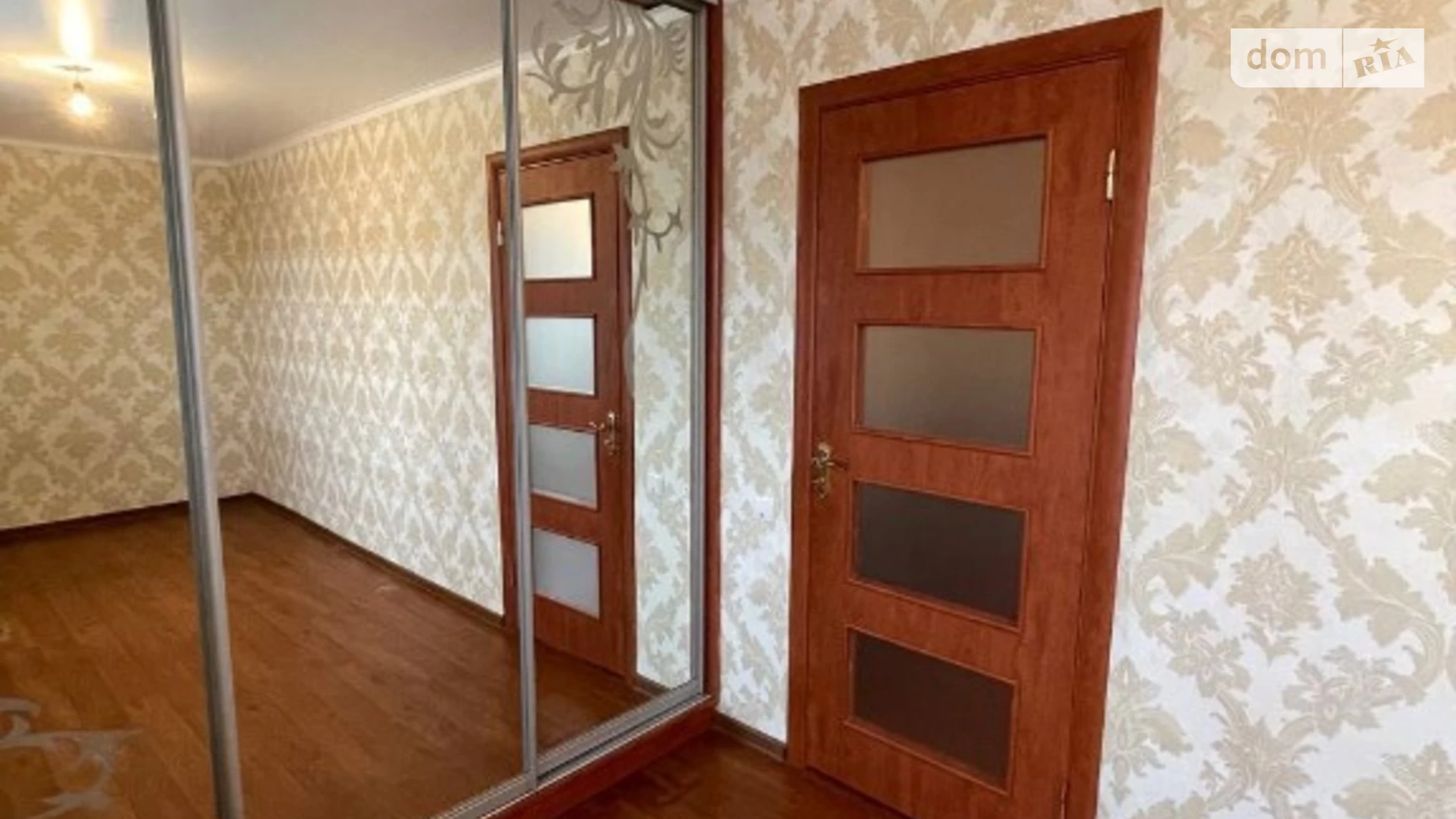 Продается 2-комнатная квартира 42 кв. м в Хмельницком, ул. Каменецкая, 101