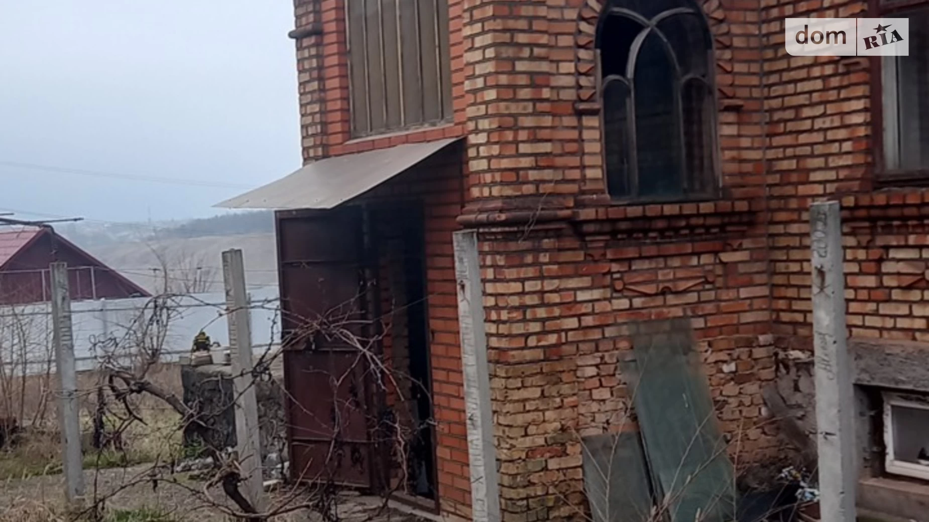 Продается дом на 2 этажа 155 кв. м с беседкой, цена: 32000 $ - фото 2