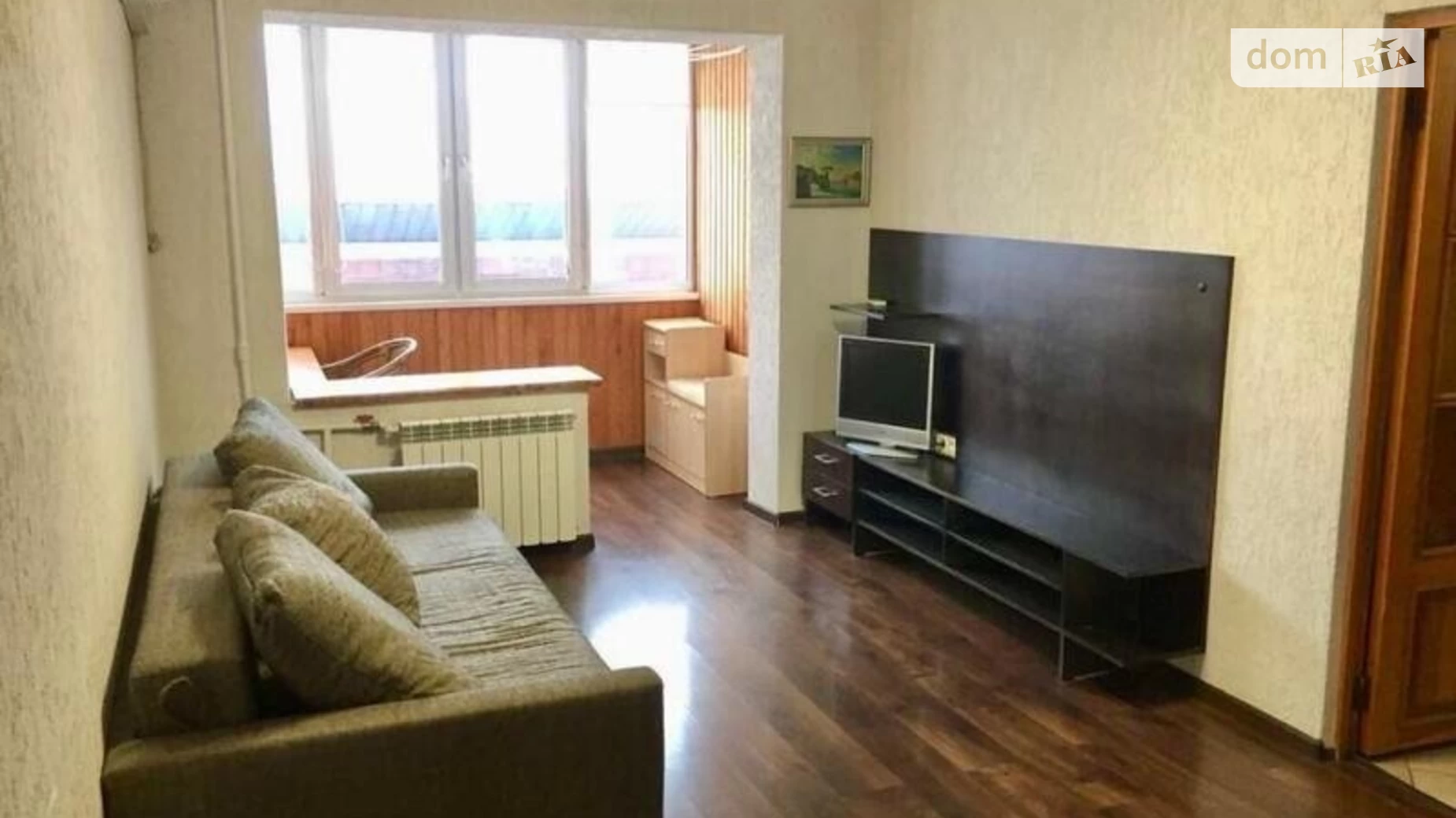 Продается 2-комнатная квартира 45 кв. м в Киеве, ул. Березняковская, 36