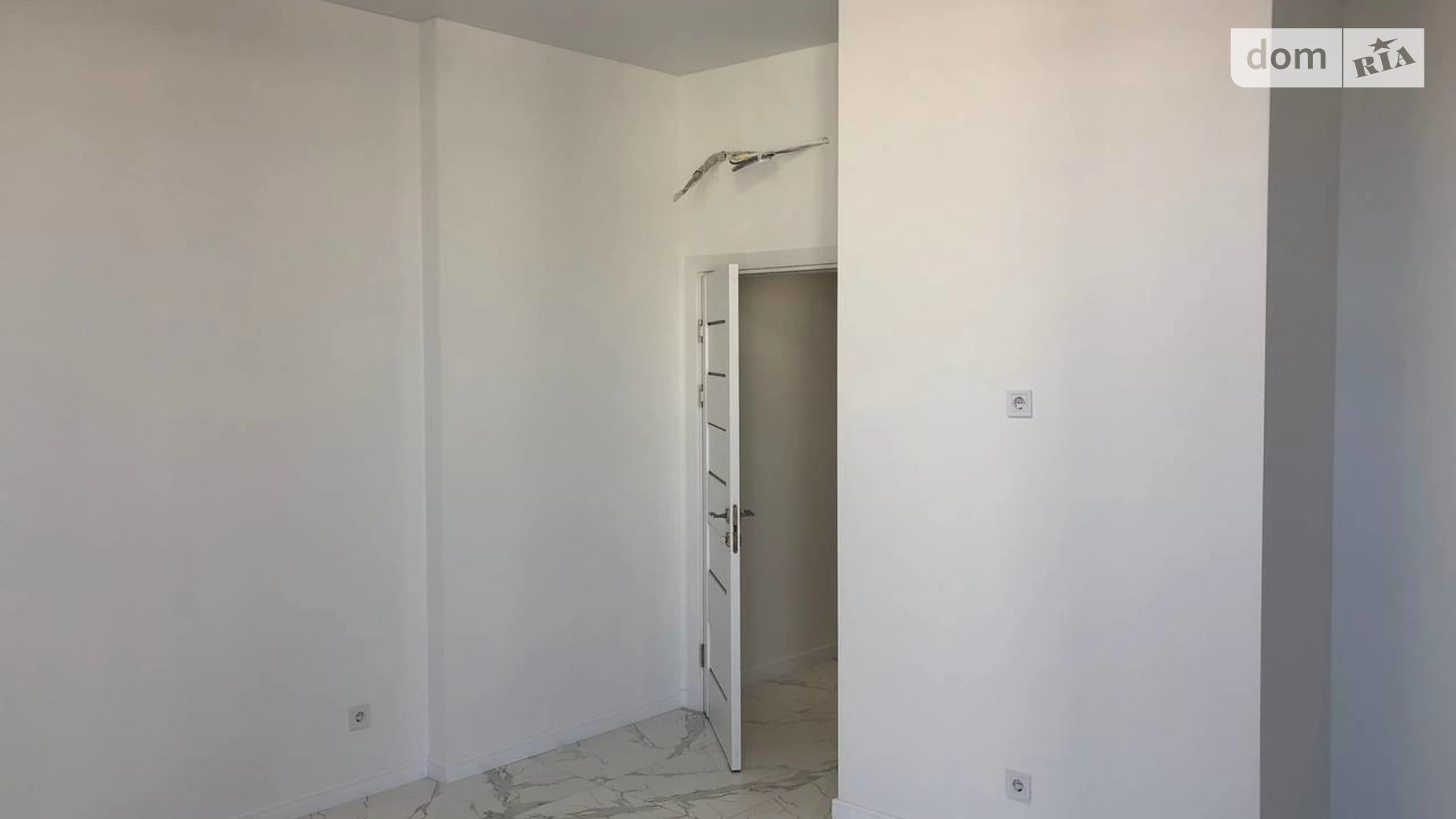 Продається 1-кімнатна квартира 64 кв. м у Одесі, вул. Новаторів - фото 3