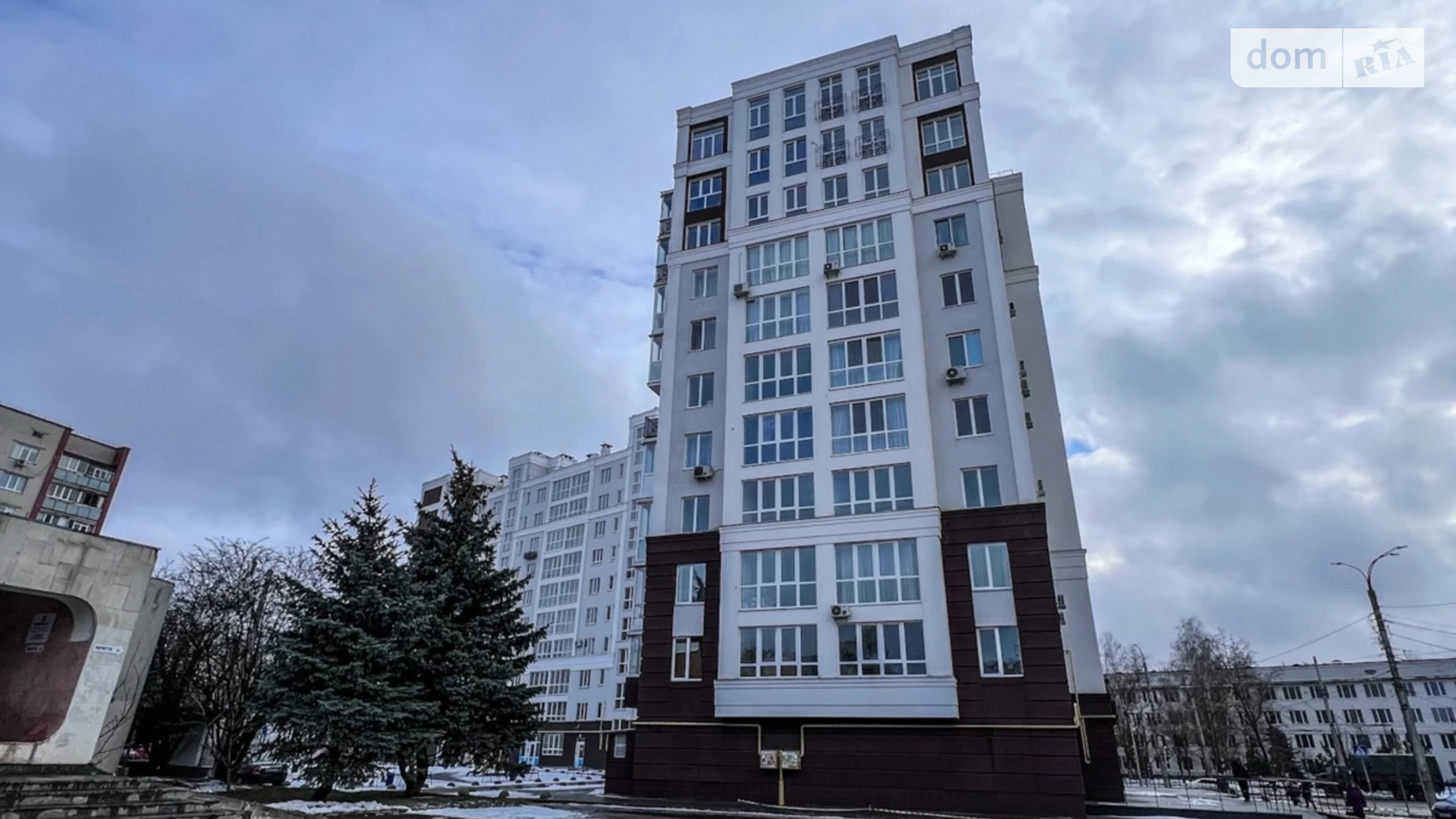 Продается 1-комнатная квартира 52.2 кв. м в Чернигове, ул. Шевченко, 114А