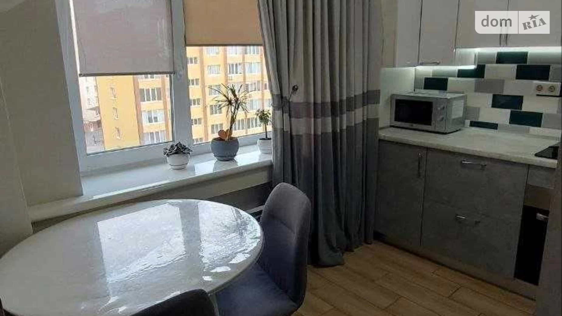 Продається 1-кімнатна квартира 39 кв. м у Хмельницькому, вул. Кармелюка