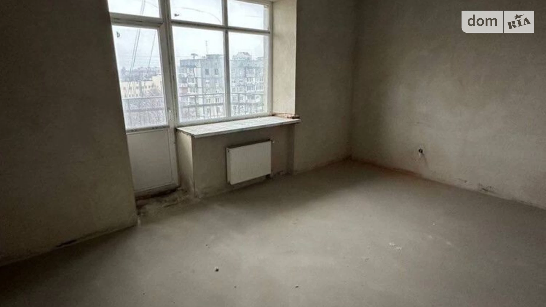 Продается 2-комнатная квартира 74.3 кв. м в Ровно, ул. Гайдамацкая