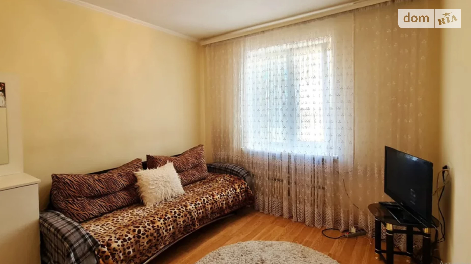 Продается 4-комнатная квартира 88 кв. м в Хмельницком, ул. Кармелюка