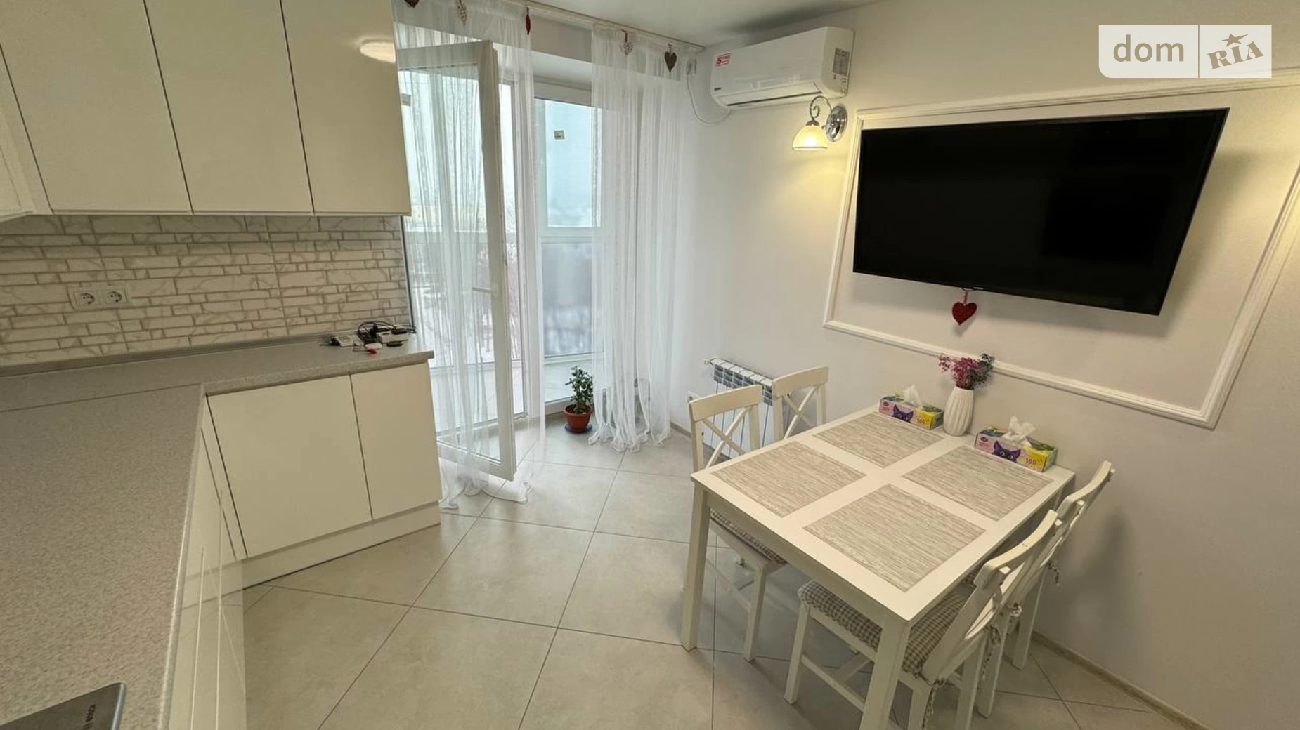 Продается 2-комнатная квартира 76.6 кв. м в Полтаве, цена: 140000 $ - фото 2