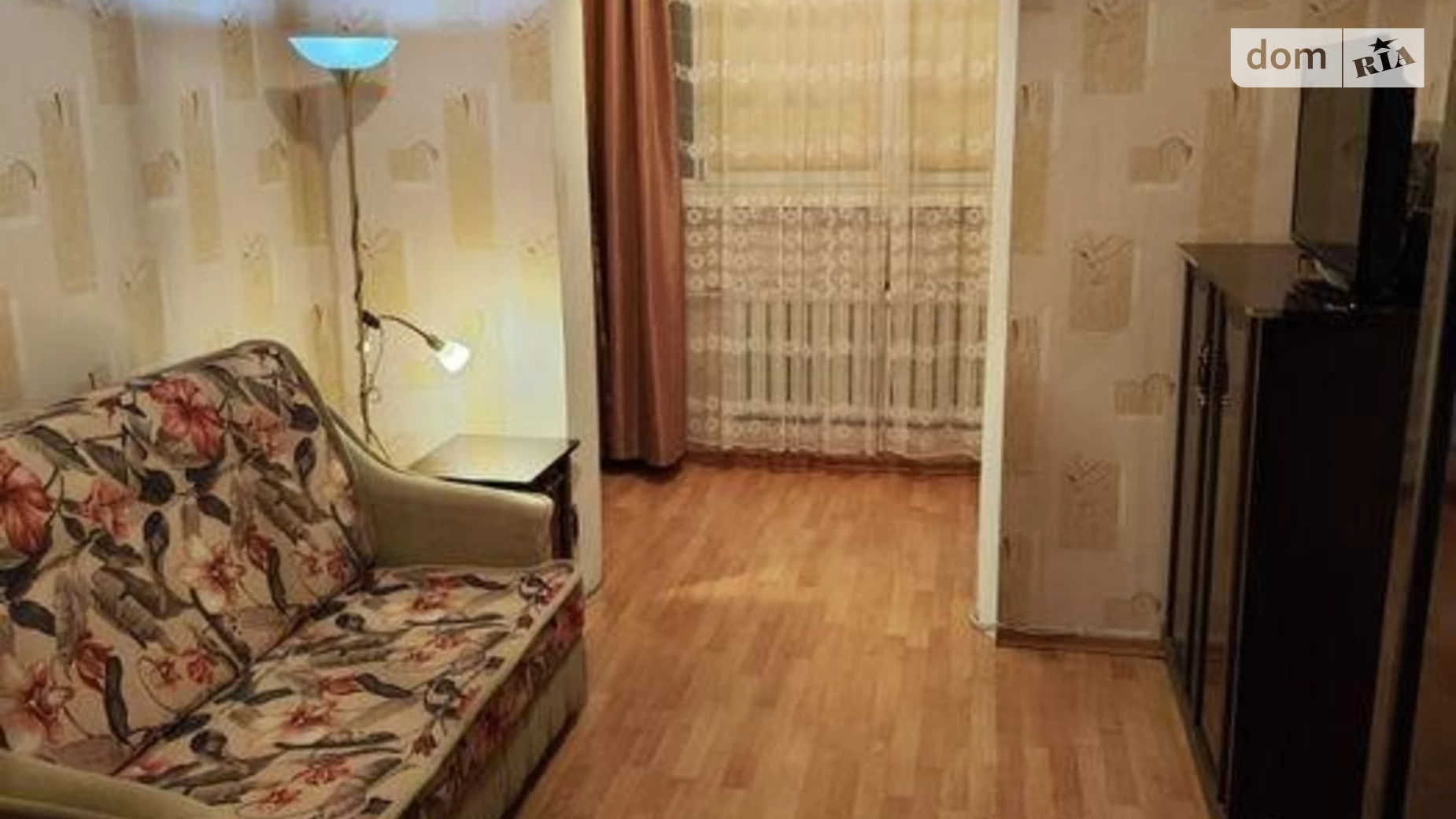 Продается 1-комнатная квартира 60 кв. м в Киеве, ул. Александра Мишуги, 3