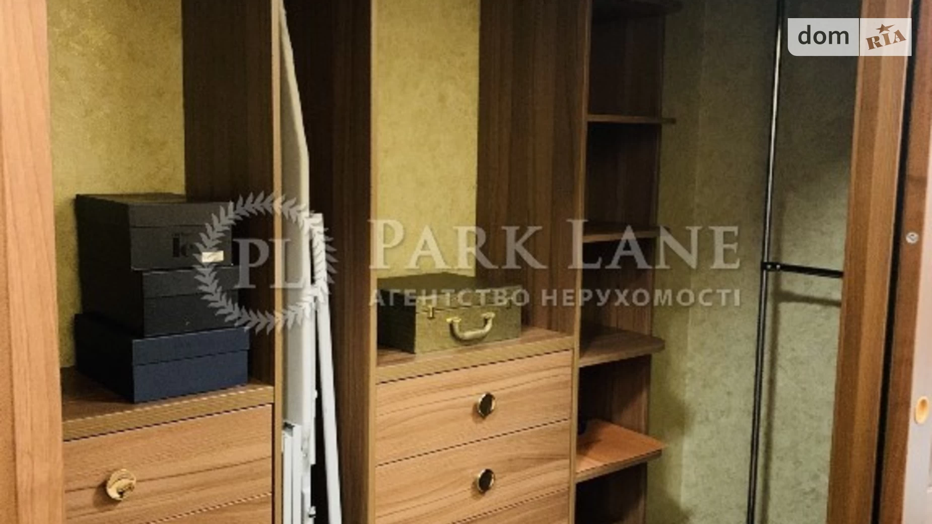 Продается 3-комнатная квартира 105 кв. м в Киеве, ул. Степана Руданского, 3А
