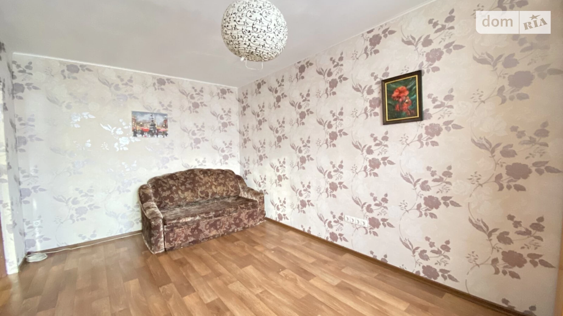 Продається 1-кімнатна квартира 32 кв. м у Харкові, просп. Героїв Харкова(Московський), 250В