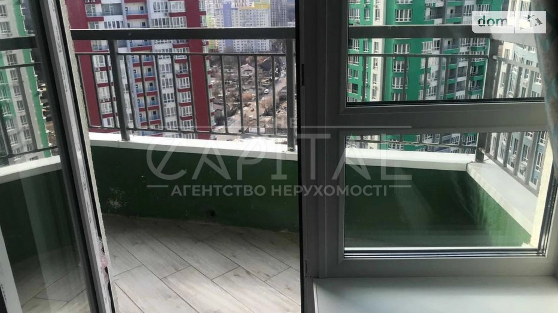 Продается 1-комнатная квартира 41 кв. м в Киеве, ул. Каховская, 62