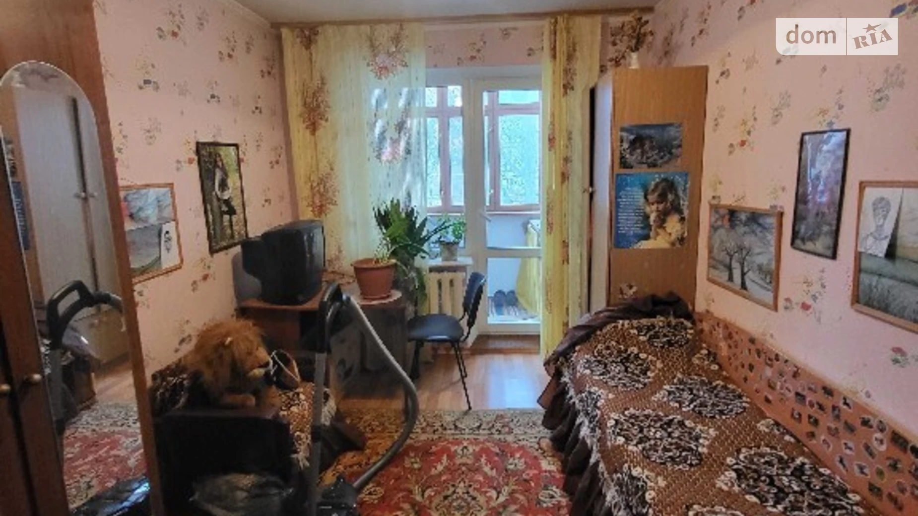 Продается 4-комнатная квартира 78 кв. м в Хмельницком, ул. Довженко