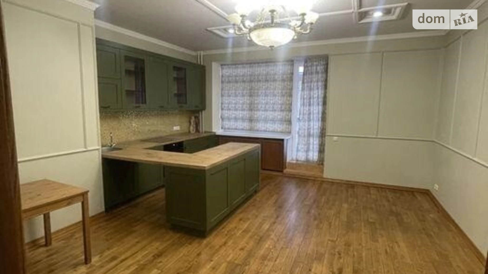 Продается 1-комнатная квартира 141 кв. м в Киеве, ул. Панаса Мирного, 12 - фото 2