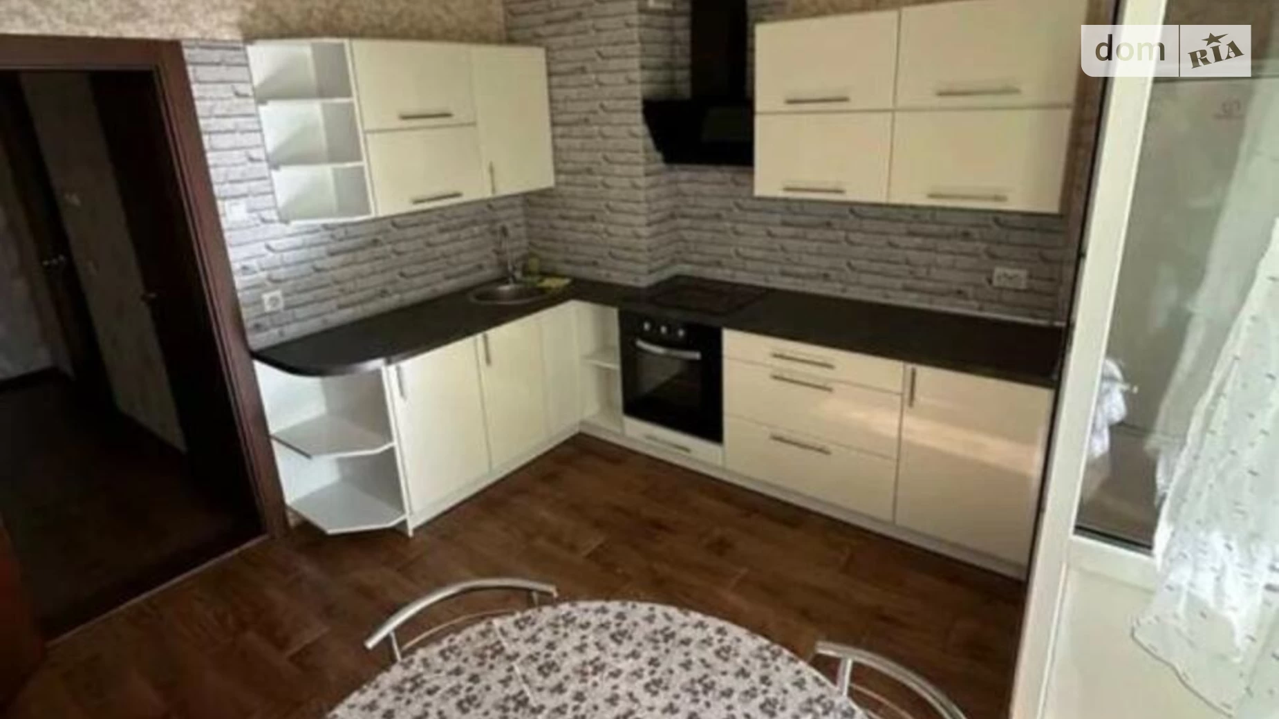 Продается 1-комнатная квартира 50 кв. м в Киеве, ул. Сергeя Данченко, 1 - фото 3