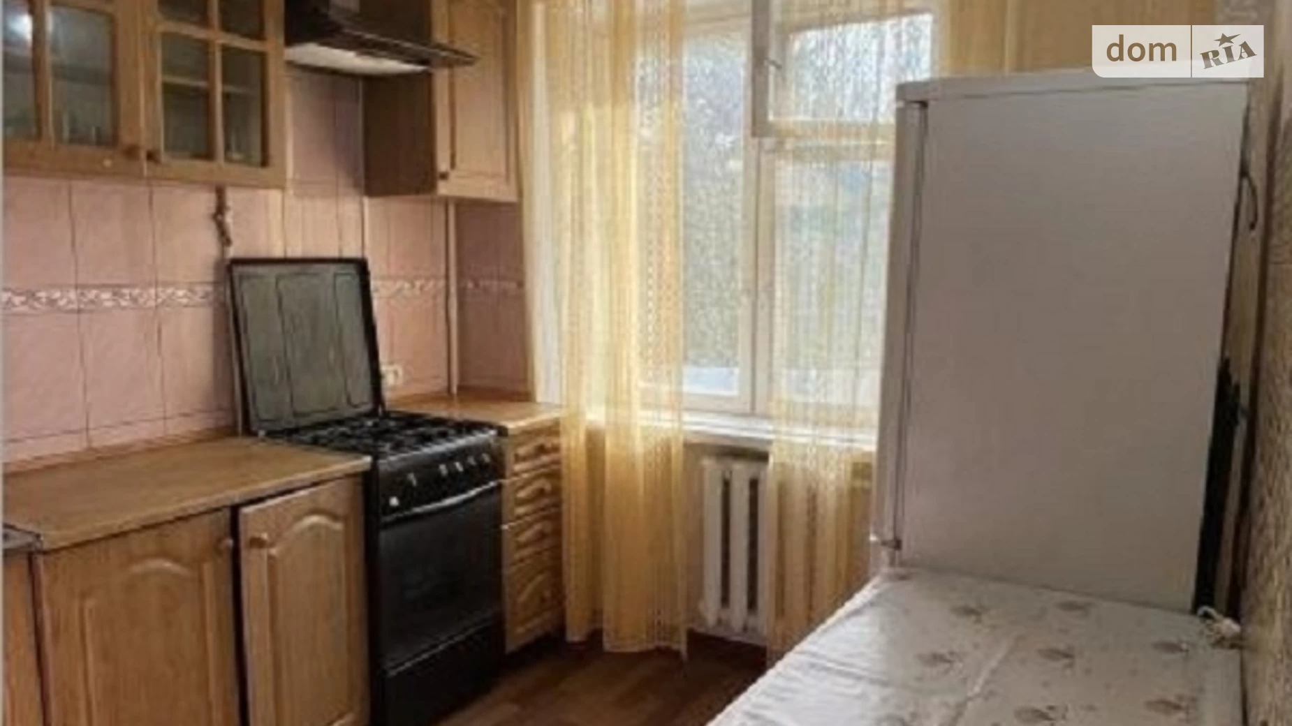 Продается 1-комнатная квартира 32 кв. м в Одессе, просп. Добровольского