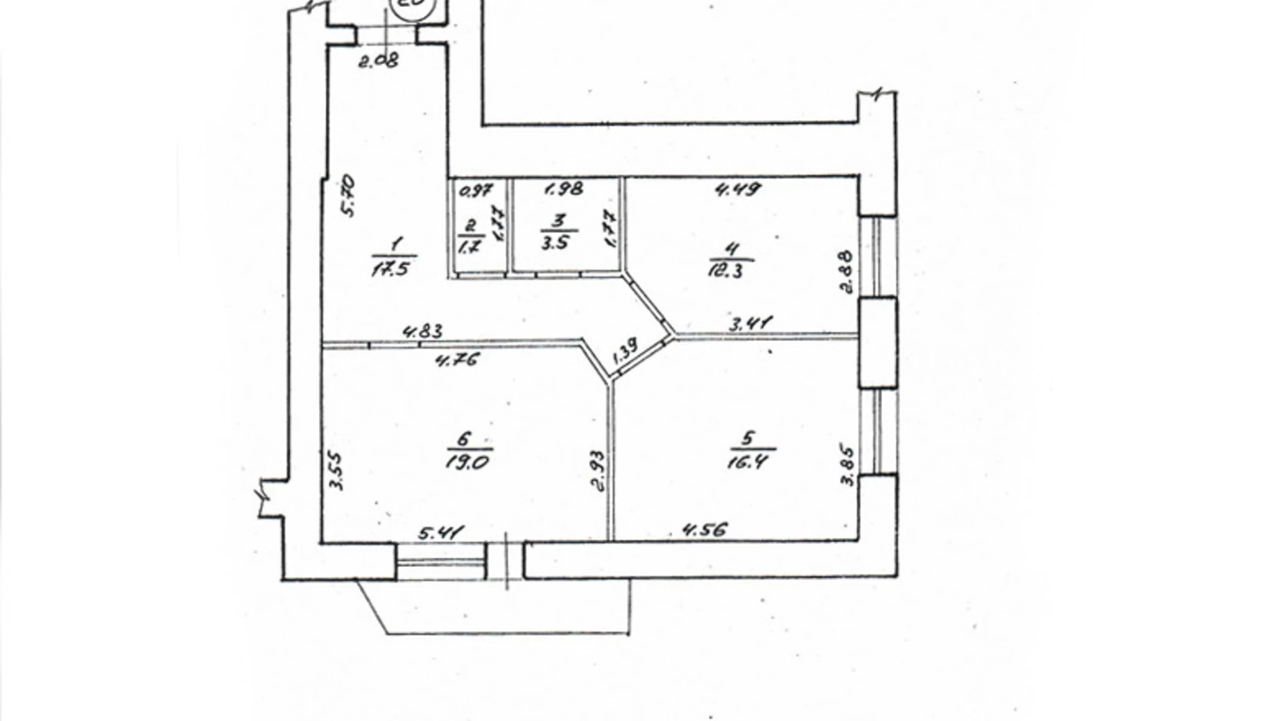 Продается 2-комнатная квартира 72 кв. м в Ровно, ул. Гайдамацкая, 2Б - фото 2