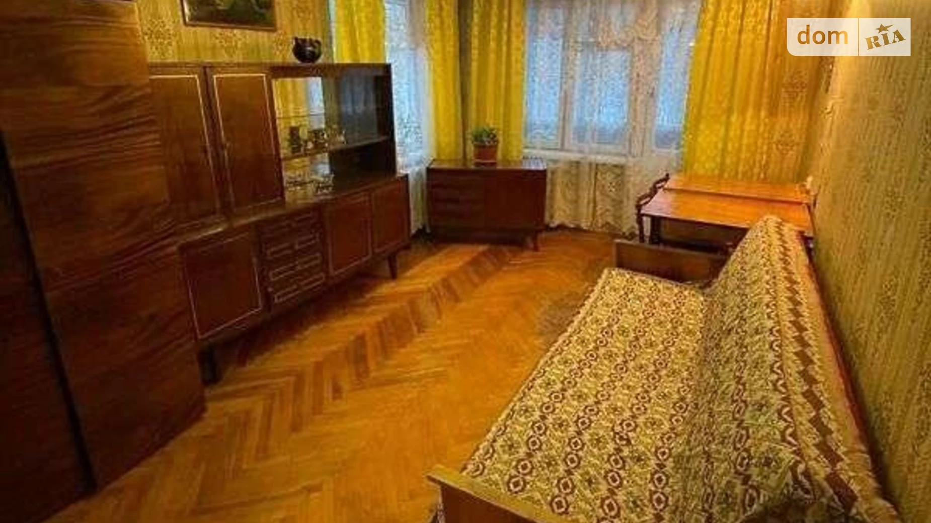 Продається 2-кімнатна квартира 45 кв. м у Києві, вул. Празька