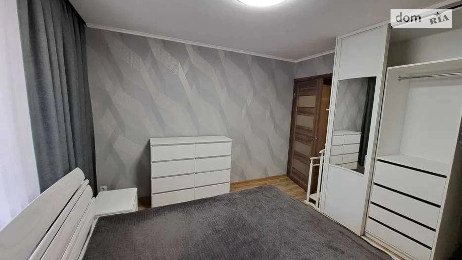 Продается 3-комнатная квартира 82 кв. м в Броварах, ул. Сергея Москаленко, 47