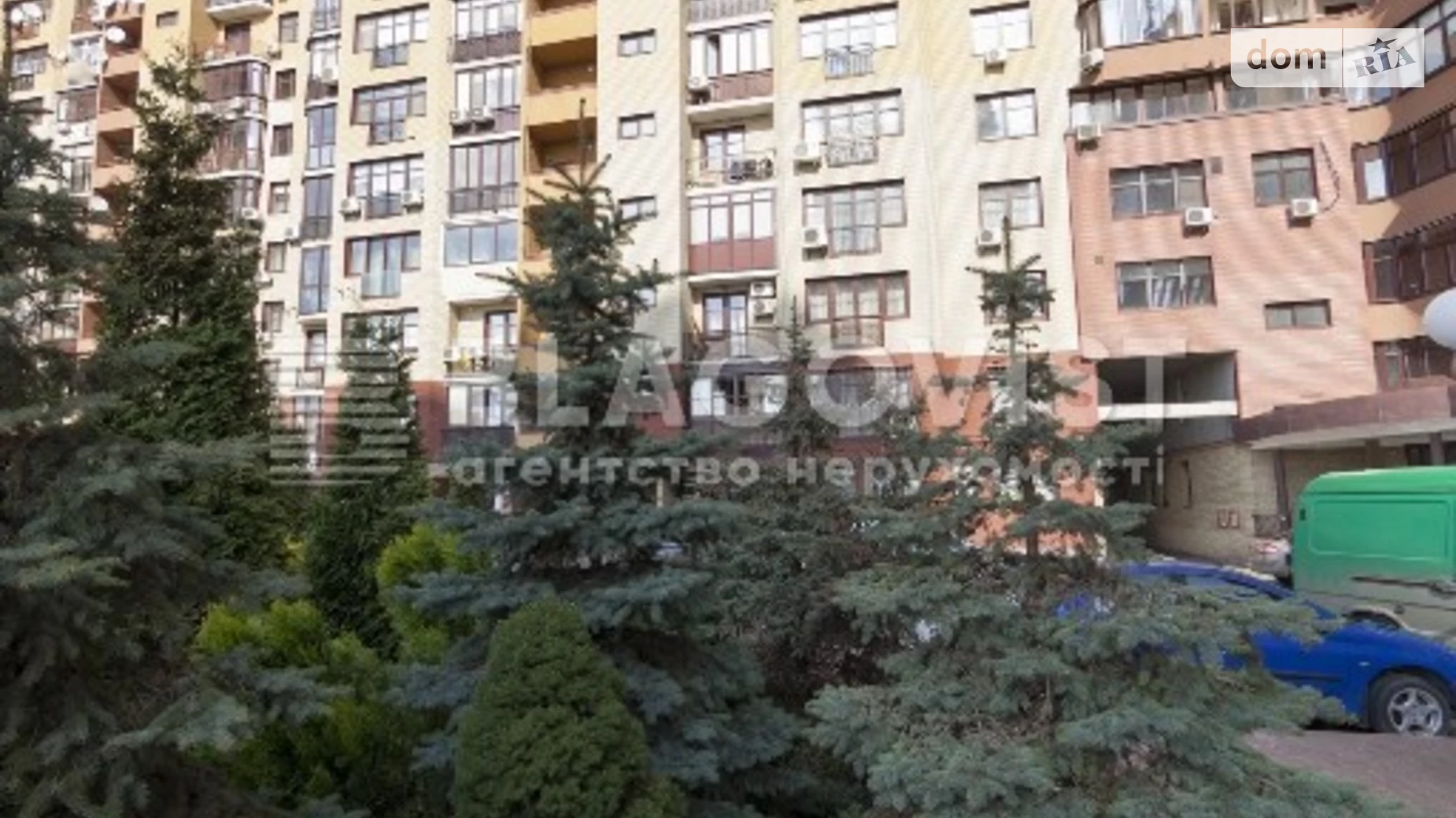 Продается 3-комнатная квартира 143 кв. м в Киеве, ул. Коновальца Евгения, 32Б