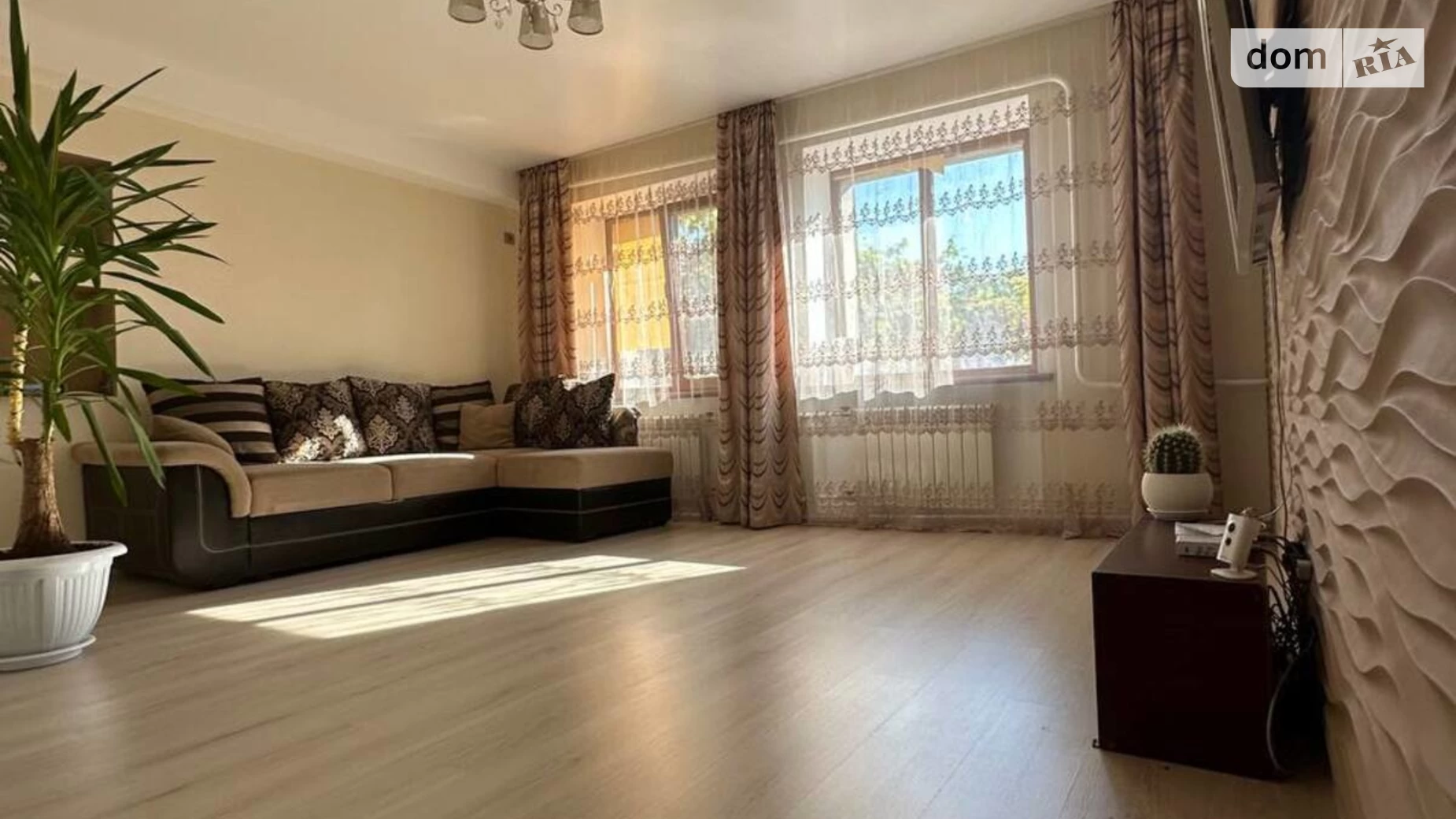 Продається частина будинку 85 кв. м з гаражем, цена: 25000 $ - фото 3
