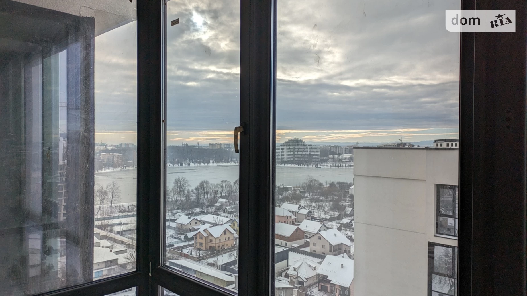 Продается 2-комнатная квартира 64 кв. м в Ивано-Франковске, ул. Ленкавского - фото 3