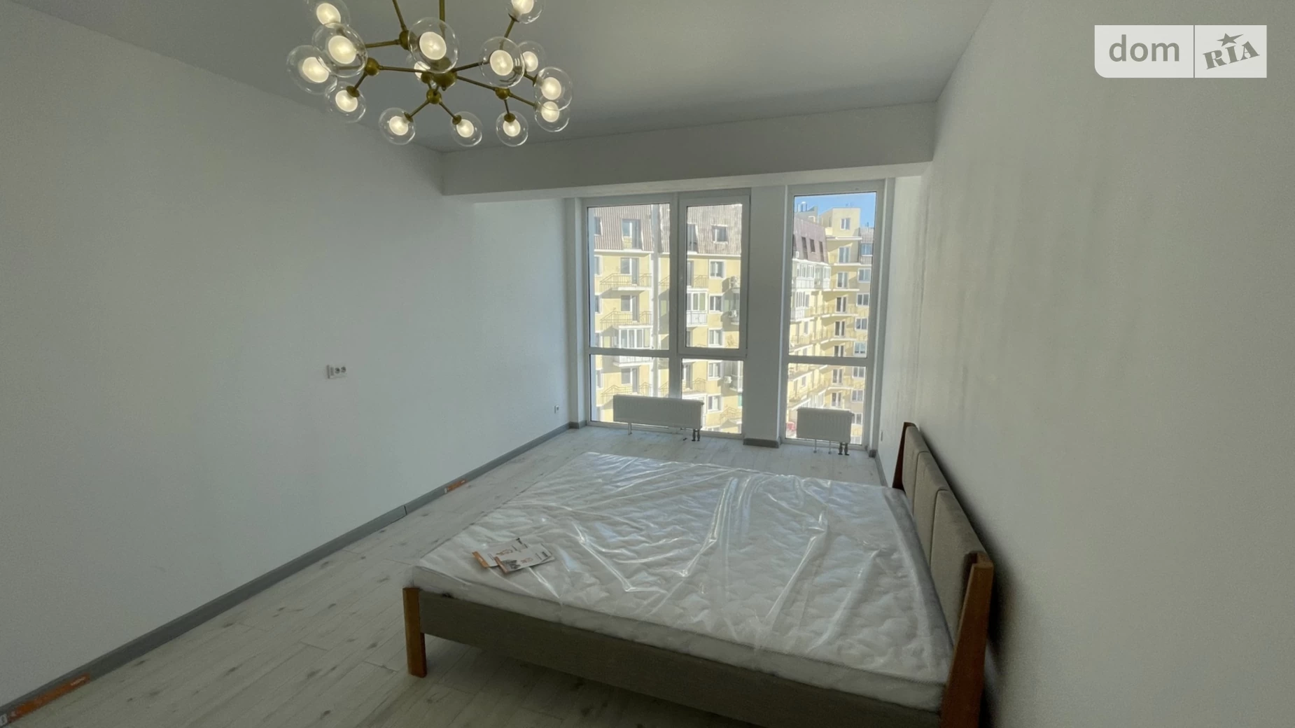 Продается 2-комнатная квартира 71.7 кв. м в, цена: 96795 $ - фото 2